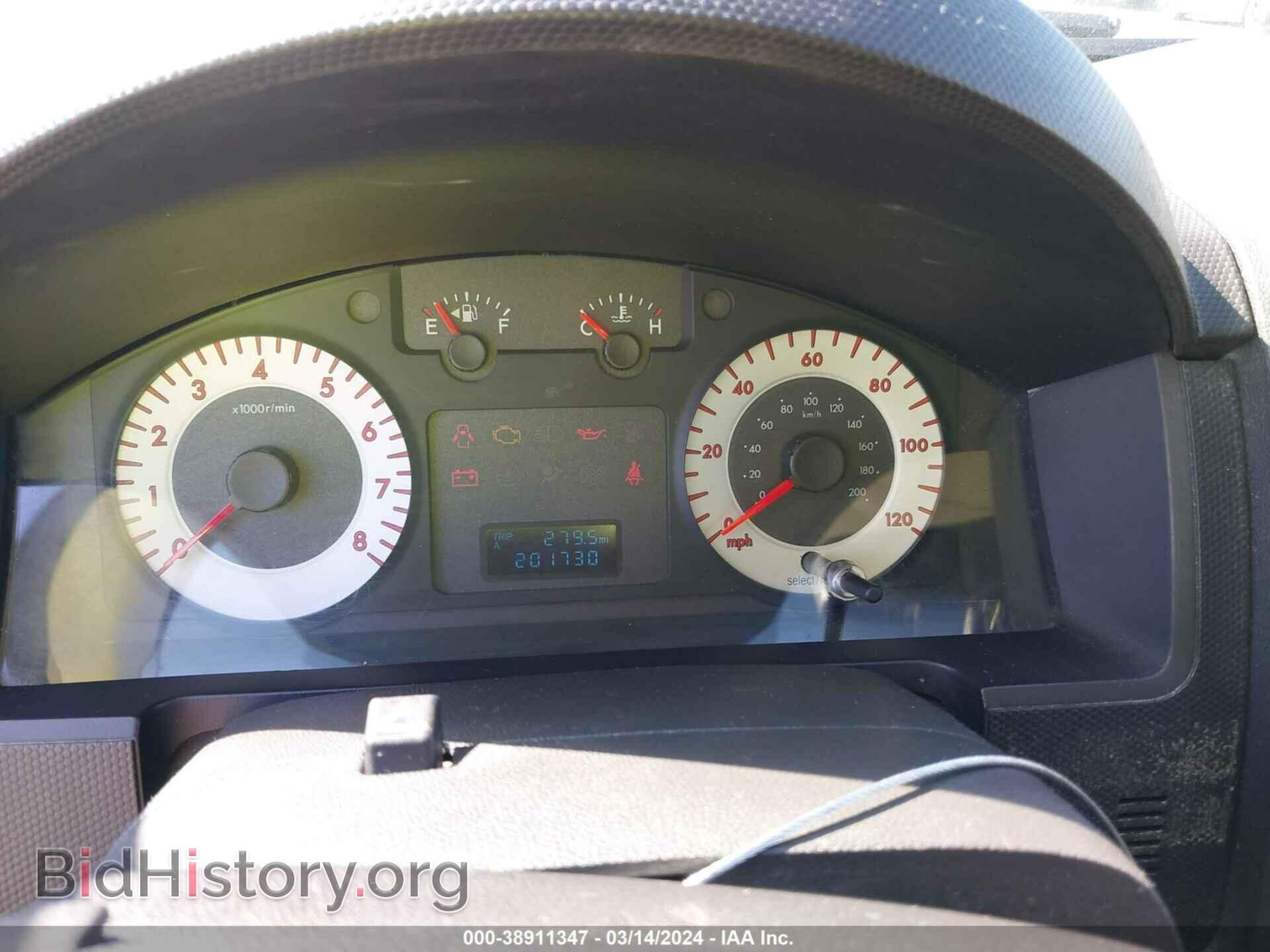 2011 MAZDA TRIBUTE - VIN: 4F2CY0C75BKM05955 - Фото 7