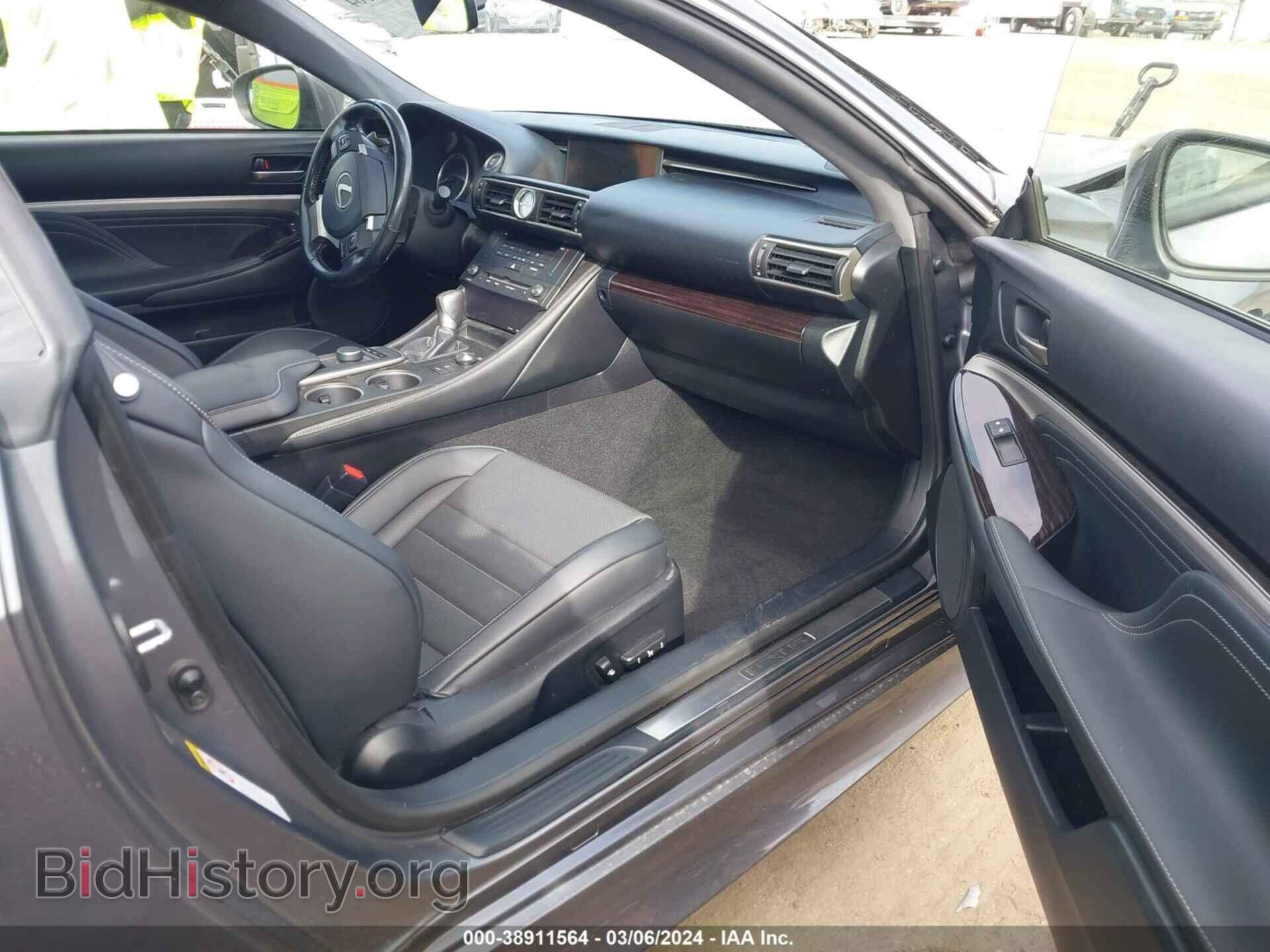 2016 LEXUS RC 200T - VIN: JTHHA5BC3G5000896 - Фото 5