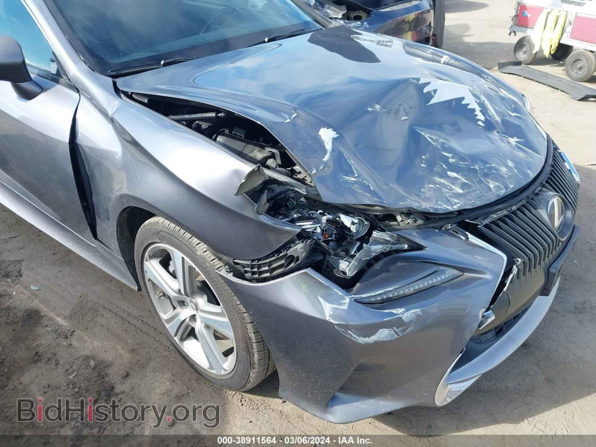 2016 LEXUS RC 200T - VIN: JTHHA5BC3G5000896 - Фото 6