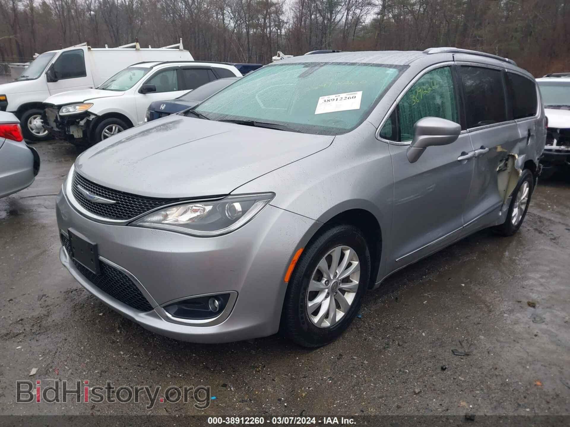 2018 CHRYSLER PACIFICA - VIN: 2C4RC1BG1JR126096 - Photo 2