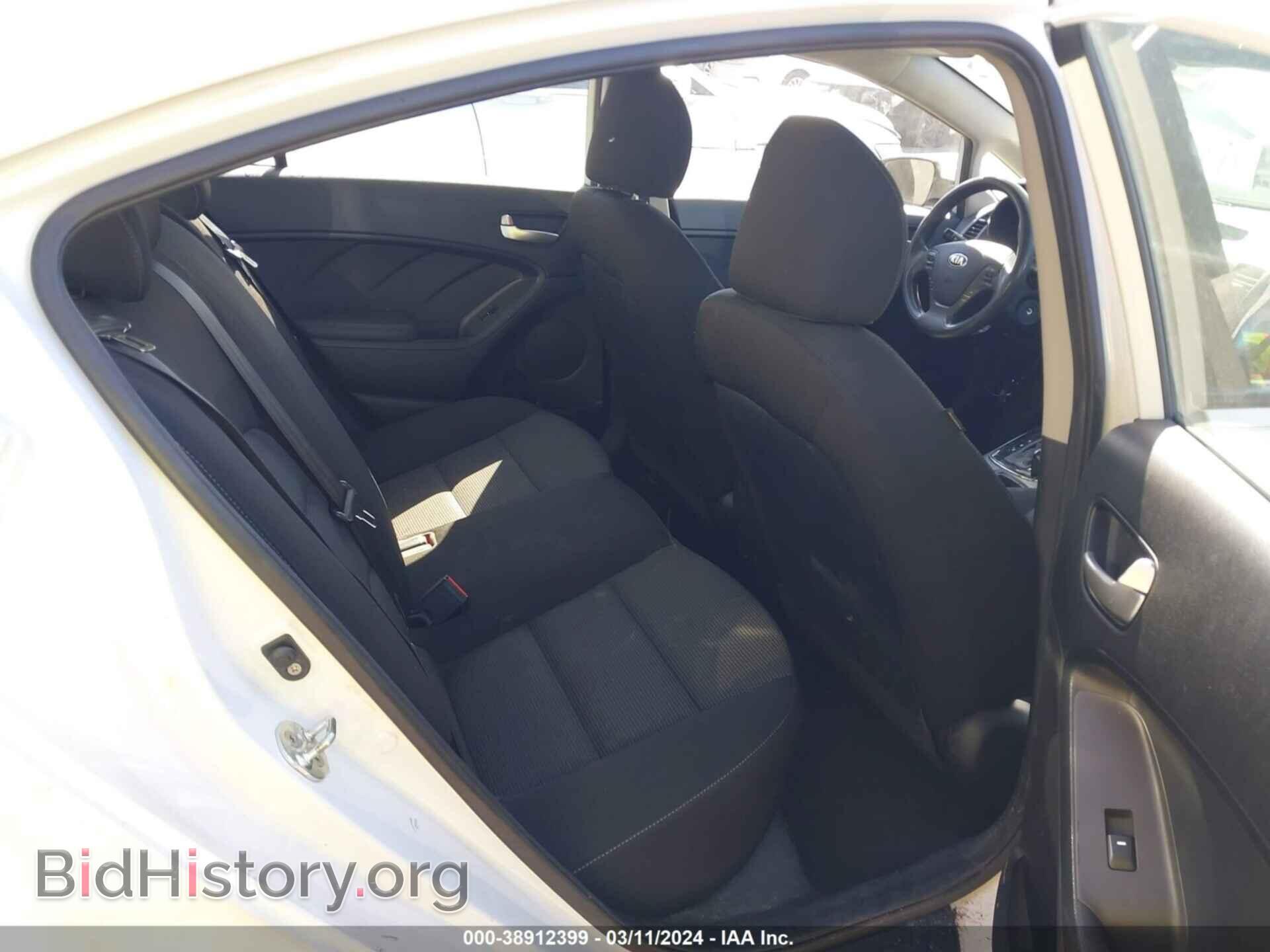 2017 KIA FORTE - VIN: 3KPFK4A75HE143682 - Фото 8