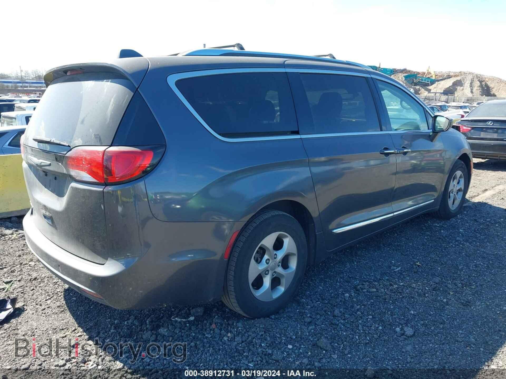 2017 CHRYSLER PACIFICA - VIN: 2C4RC1EG4HR722728 - Фото 4