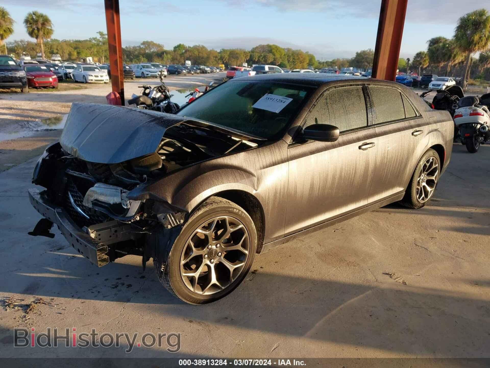 2015 CHRYSLER 300 - VIN: 2C3CCABG5FH875961 - Фото 2