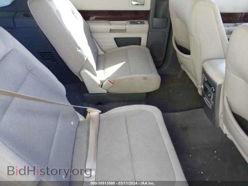2011 Ford FLEX (VIN 2FMHK6CCXBBD23930) — photo 8 of 18