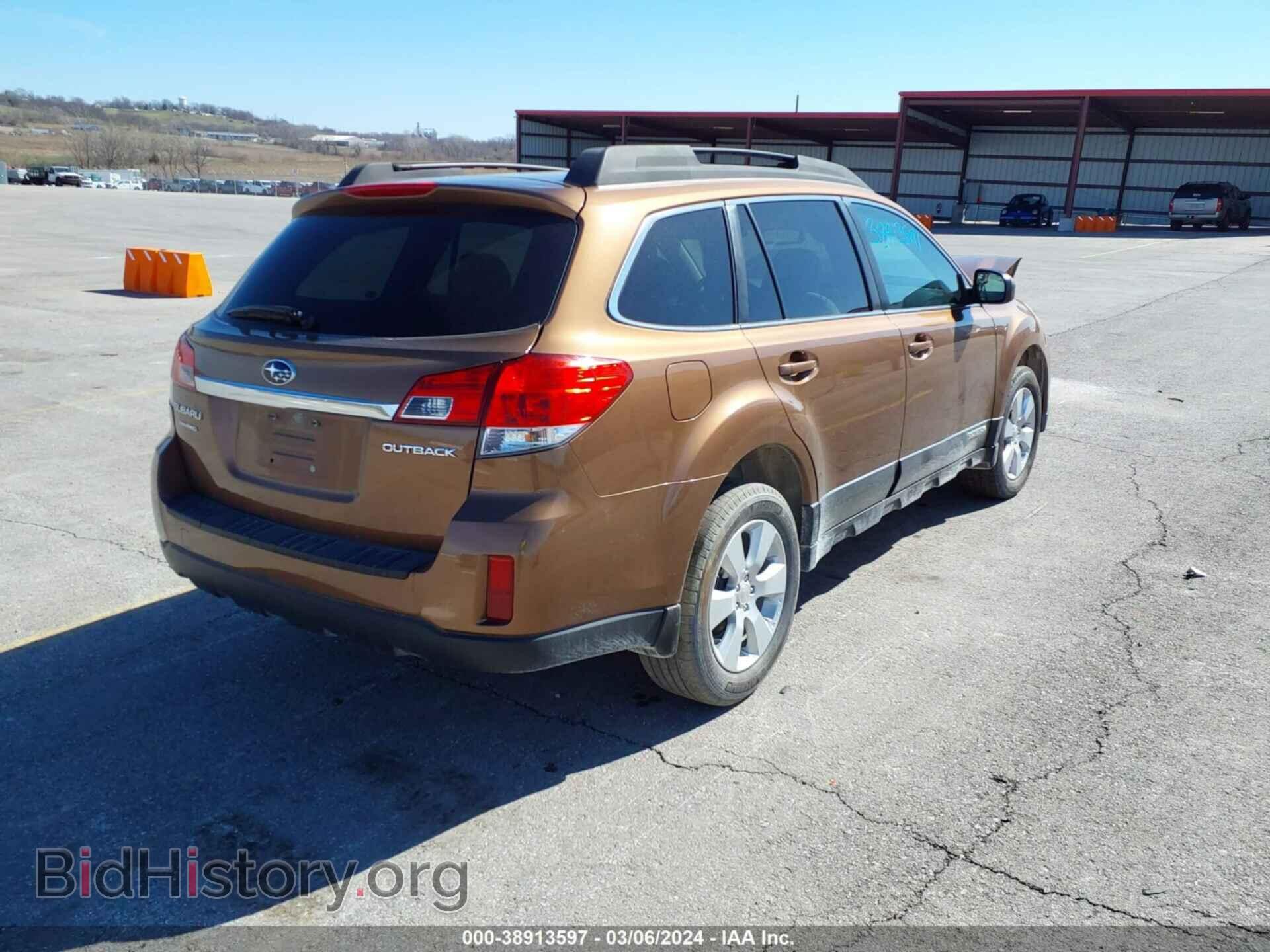 2011 SUBARU OUTBACK - VIN: 4S4BRCCC1B3323699 - Фото 4