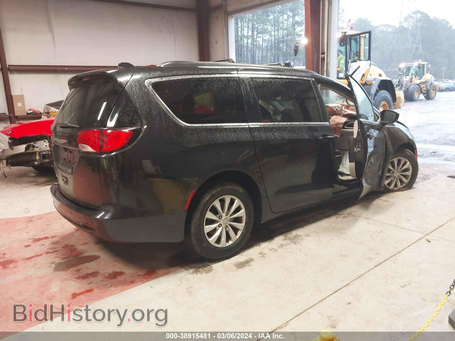 2017 CHRYSLER PACIFICA - VIN: 2C4RC1DG7HR512237 - Фото 4