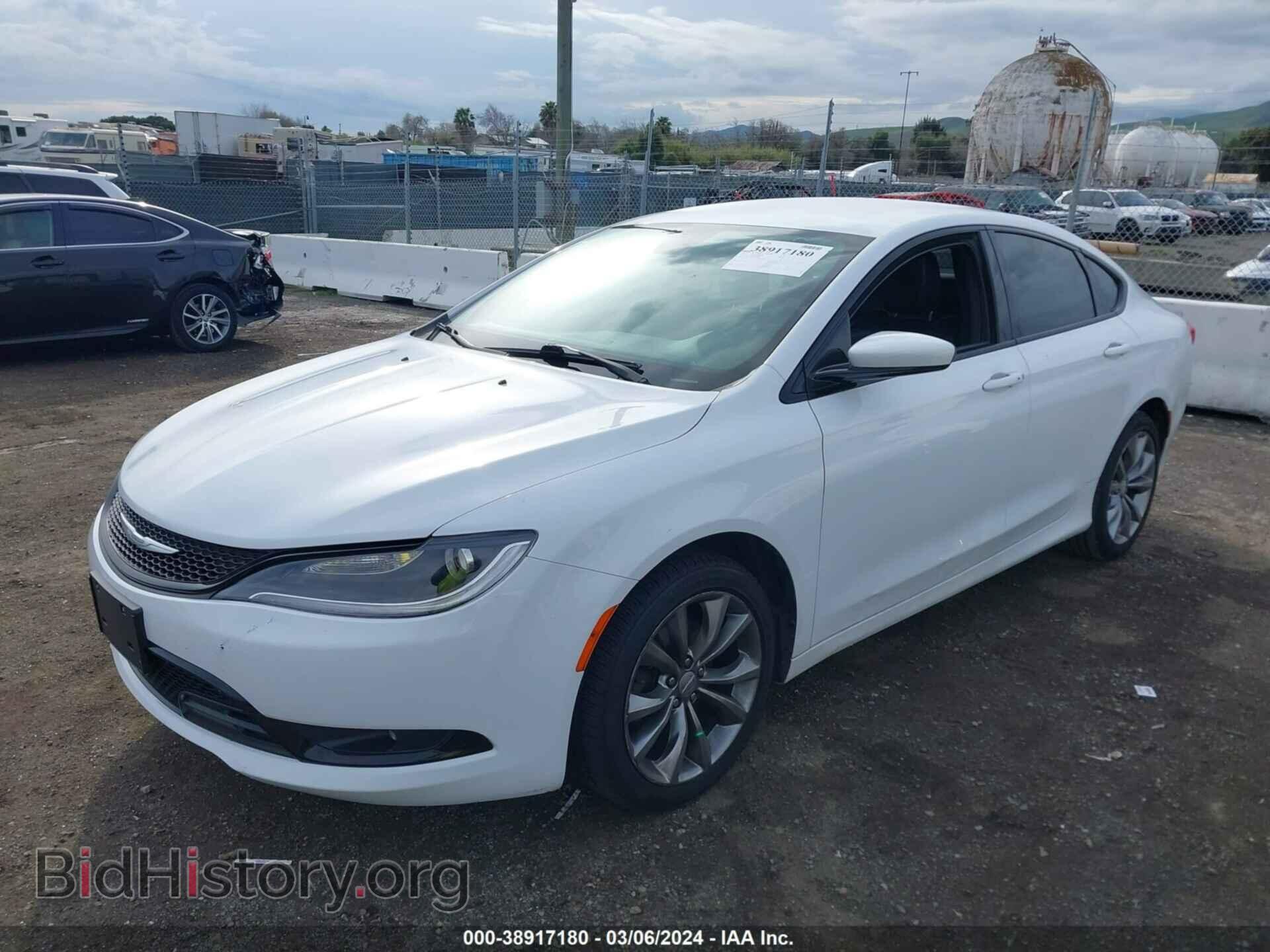 2015 CHRYSLER 200 - VIN: 1C3CCCBB0FN568642 - Фото 2