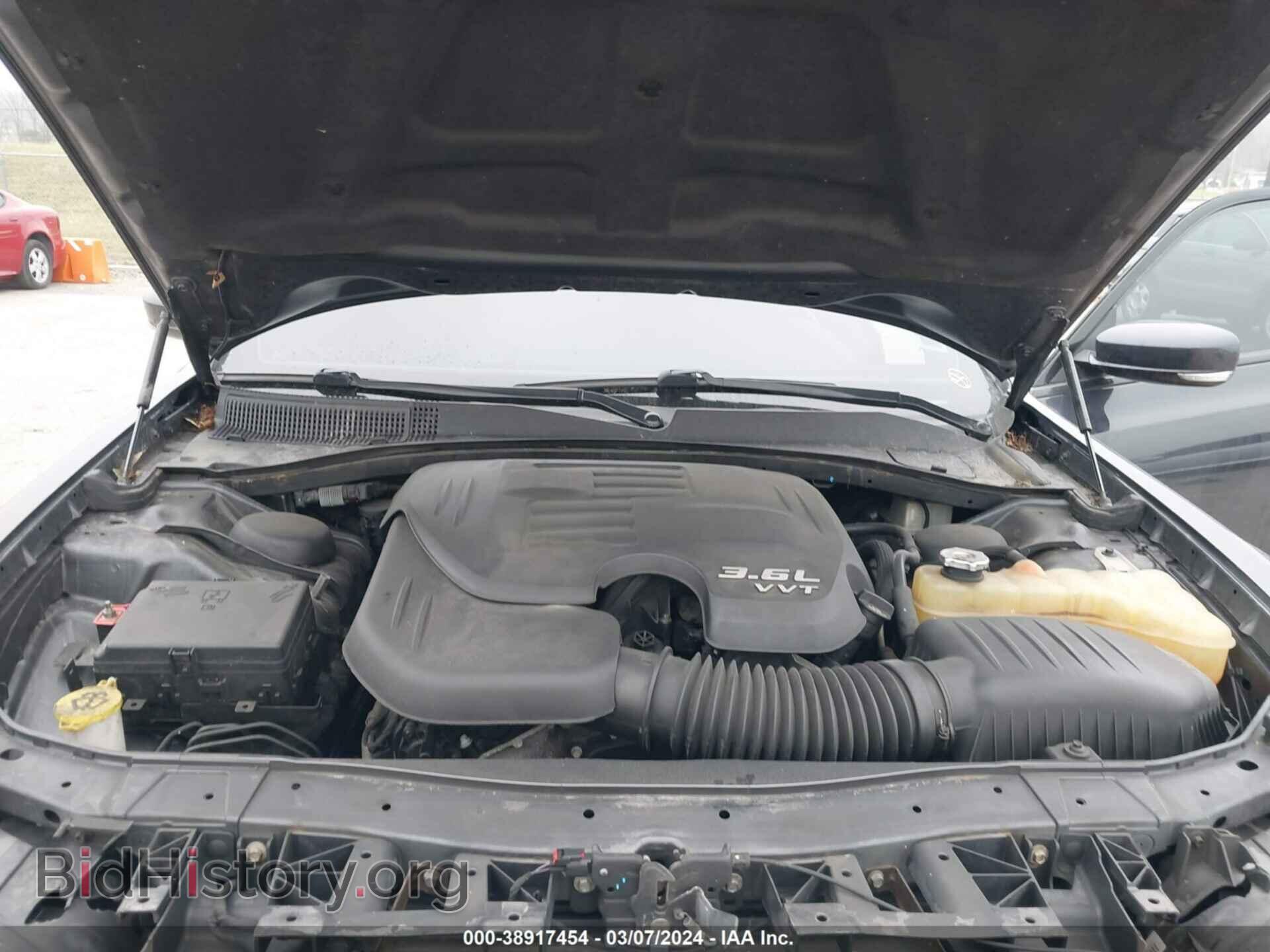 2016 CHRYSLER 300 - VIN: 2C3CCAGG6GH208584 - Фото 10