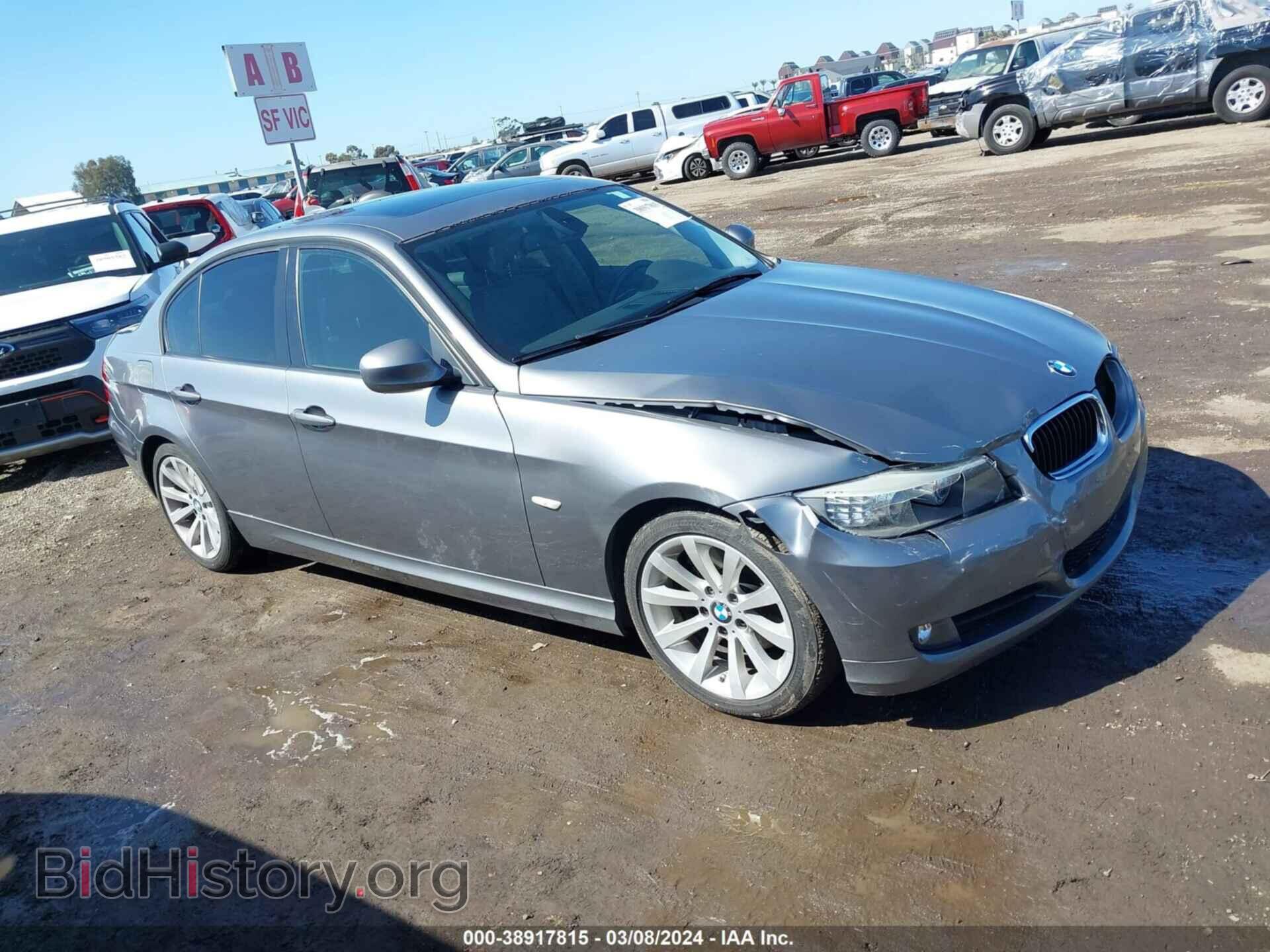 Фотография WBAPH5C5XBF093814 - BMW 328I 2011