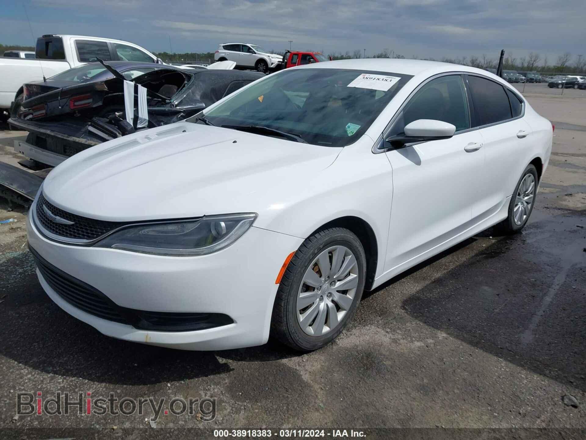 2016 CHRYSLER 200 - VIN: 1C3CCCFB7GN134844 - Фото 2