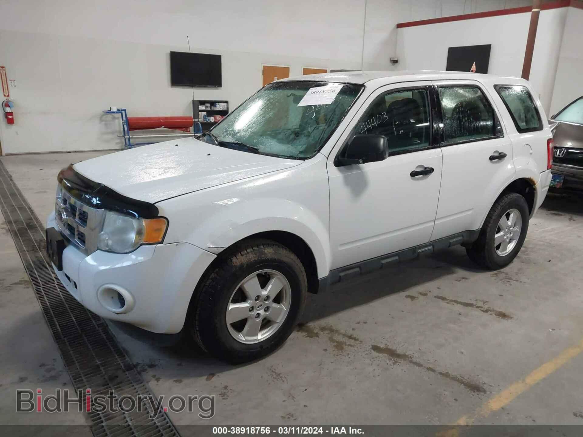 2012 FORD ESCAPE - VIN: 1FMCU9C71CKB44403 - Фото 2