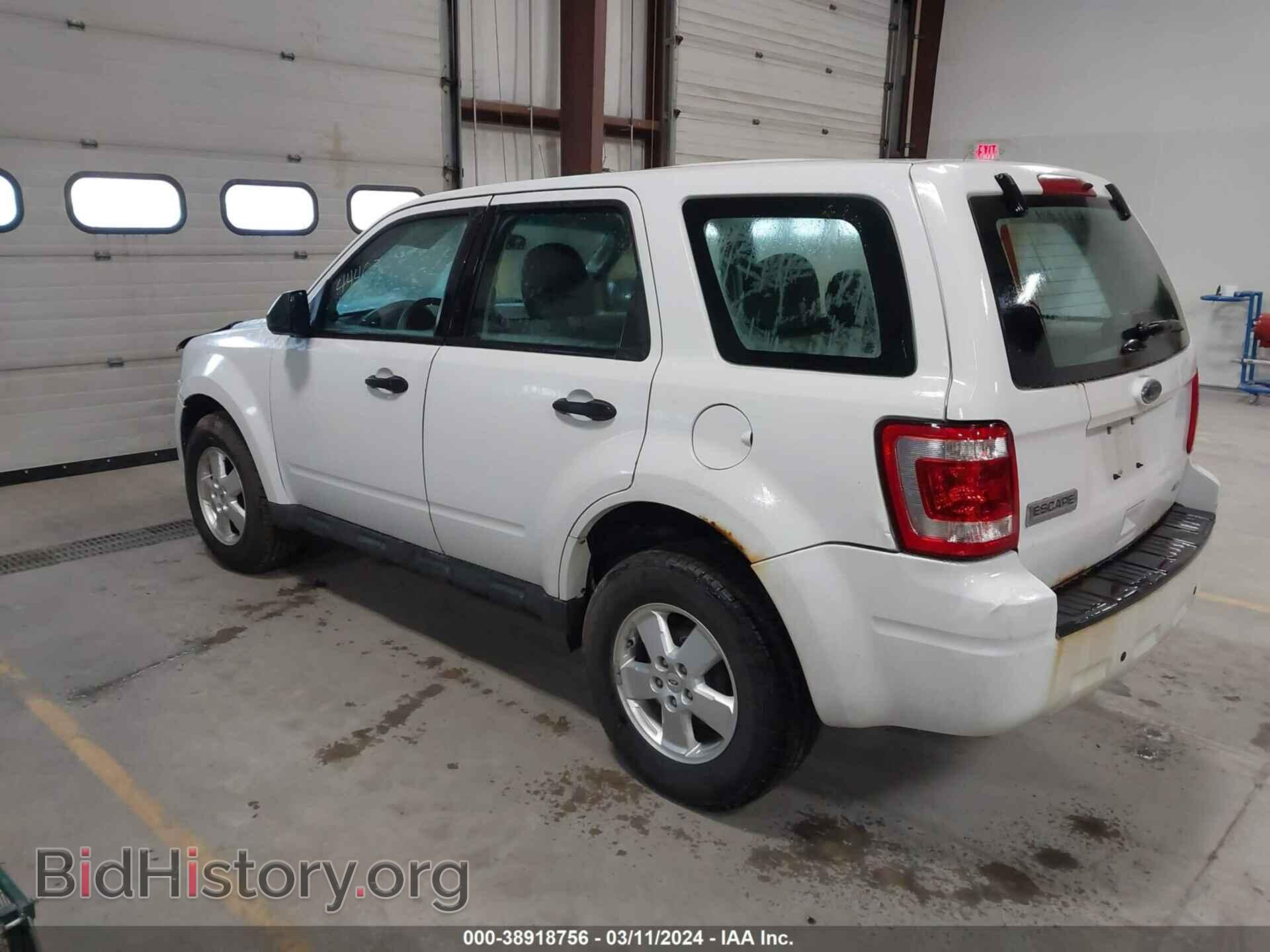 2012 FORD ESCAPE - VIN: 1FMCU9C71CKB44403 - Фото 3
