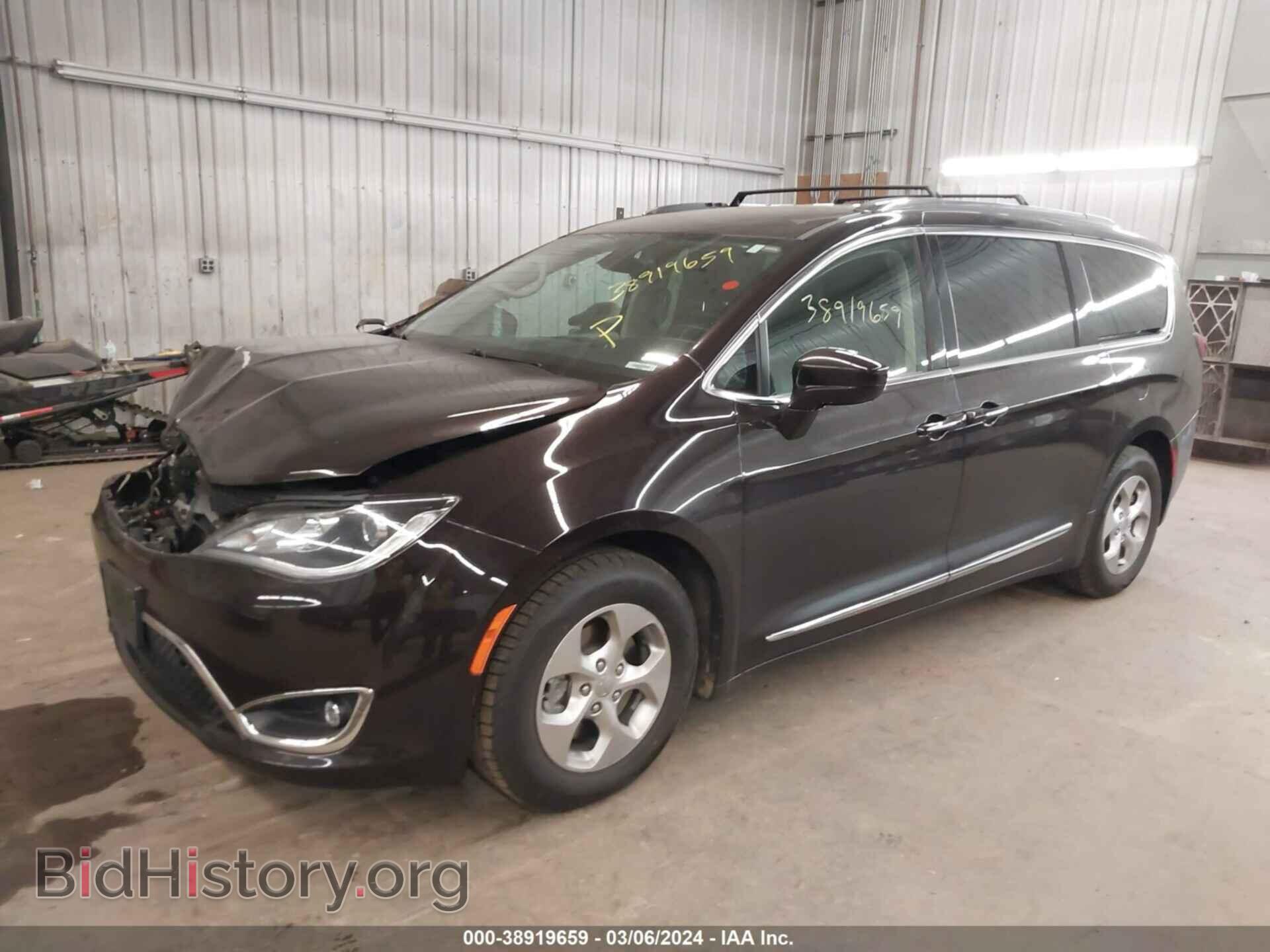 2017 CHRYSLER PACIFICA - VIN: 2C4RC1EG2HR525699 - Photo 2