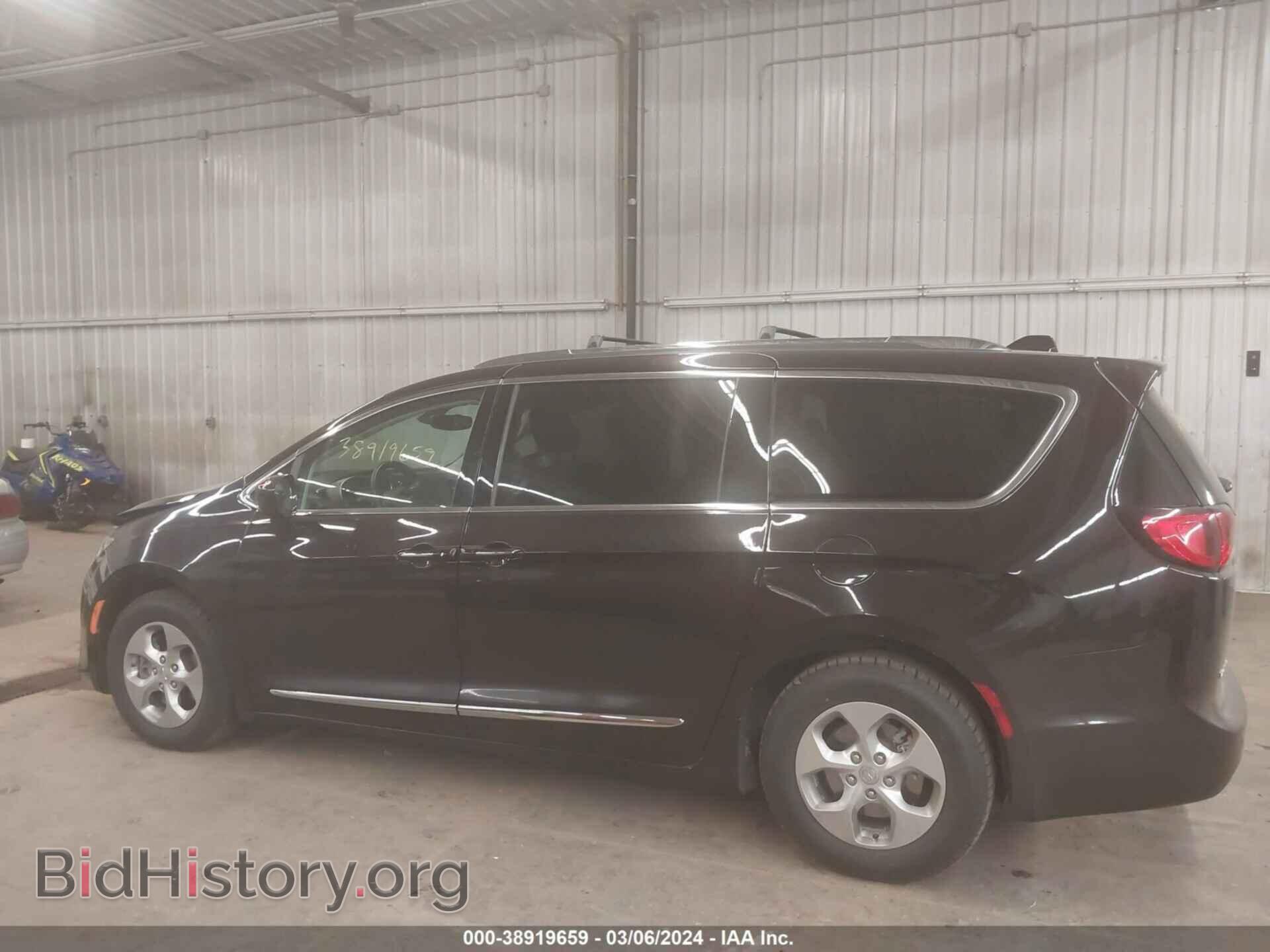 2017 CHRYSLER PACIFICA - VIN: 2C4RC1EG2HR525699 - Photo 14