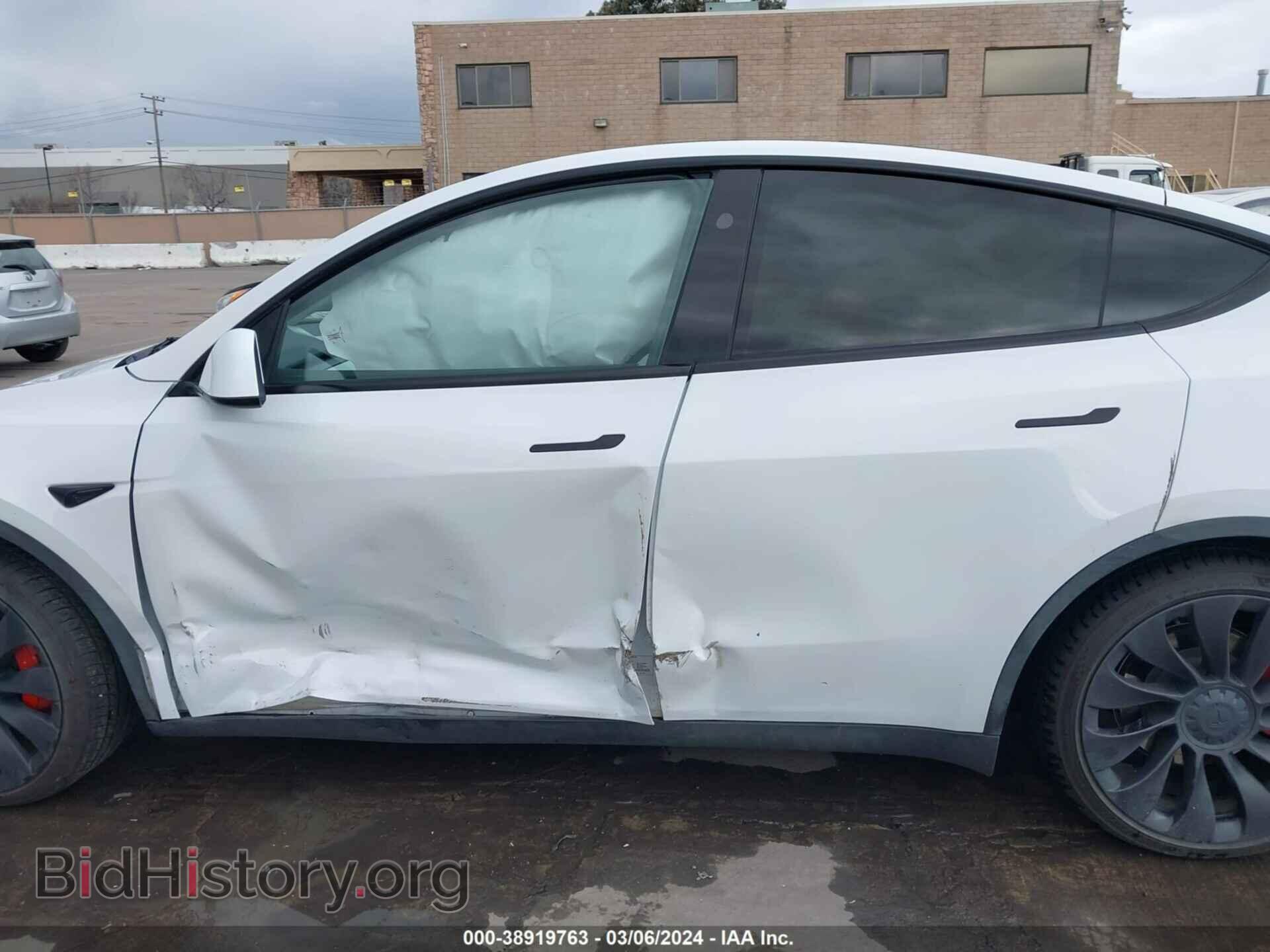 2023 TESLA MODEL Y - VIN: 7SAYGDEF3PF889670 - Фото 13