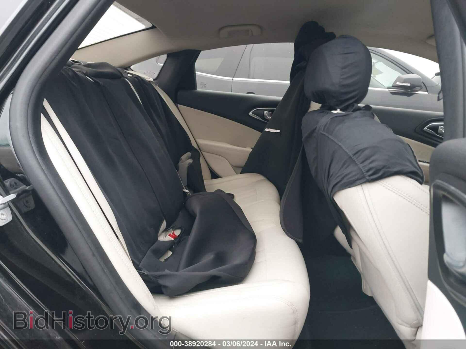 2016 CHRYSLER 200 - VIN: 1C3CCCAB0GN153694 - Фото 8