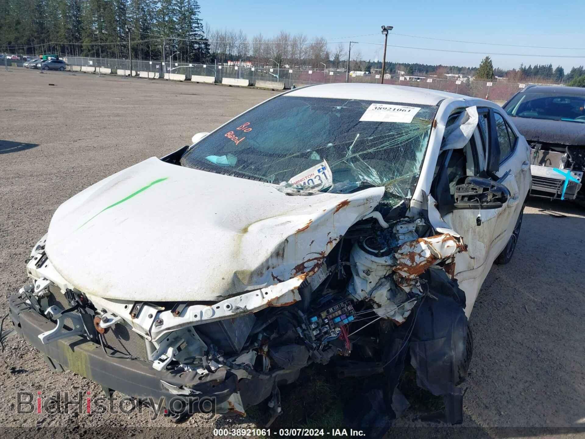 2015 TOYOTA COROLLA - VIN: 2T1BURHE3FC282182 - Фото 2
