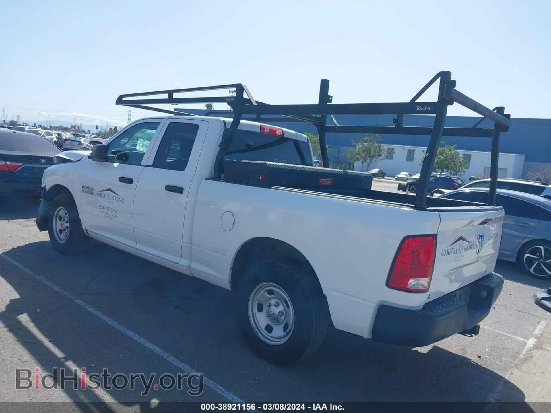 2018 RAM 1500 - VIN: 1C6RR6FG3JS139587 - Фото 3