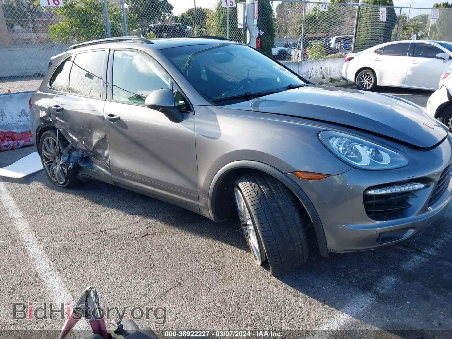 Photo WP1AC2A22BLA87889 - PORSCHE CAYENNE 2011