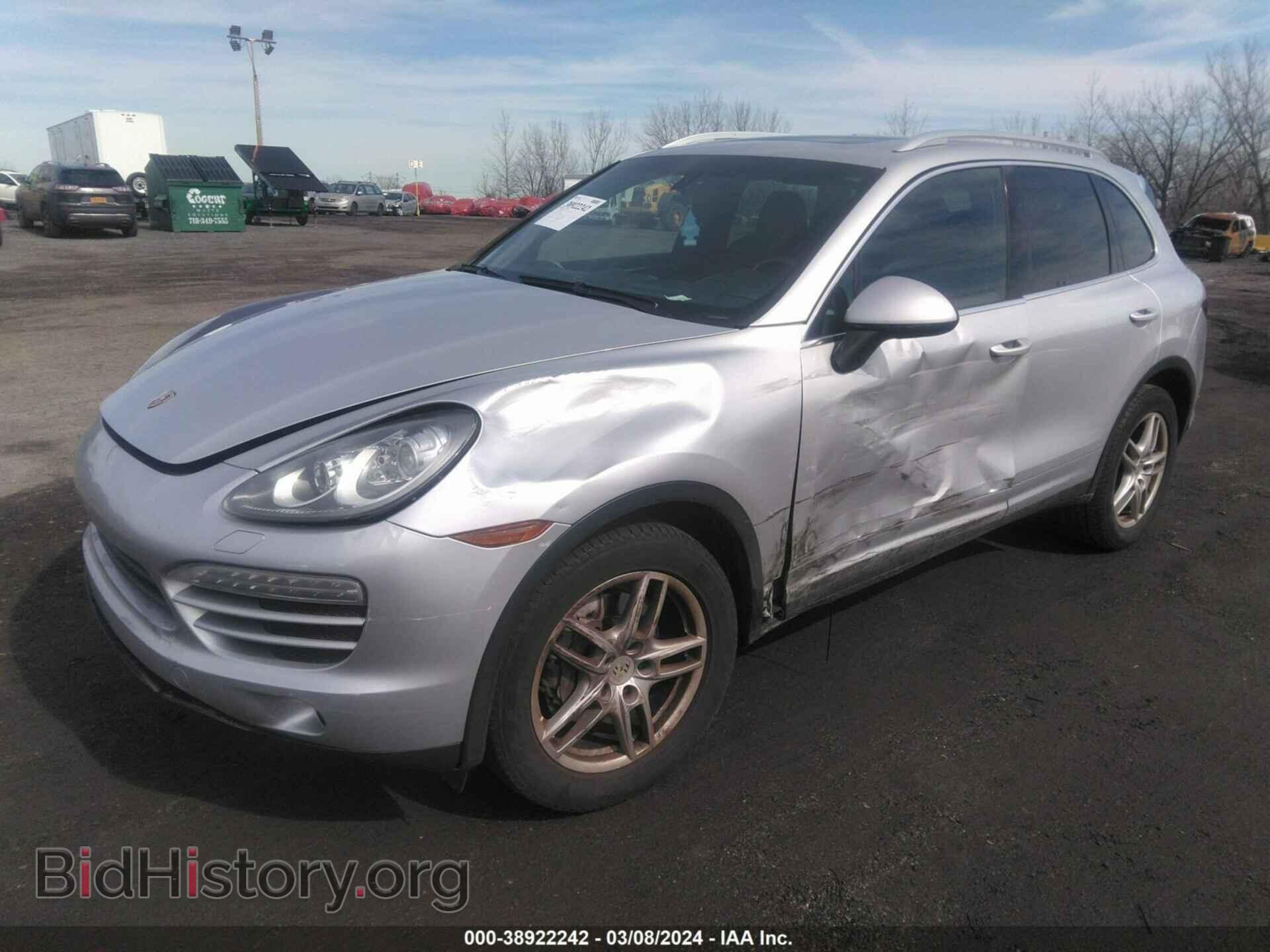 2011 PORSCHE CAYENNE - VIN: WP1AA2A28BLA00096 - Фото 2