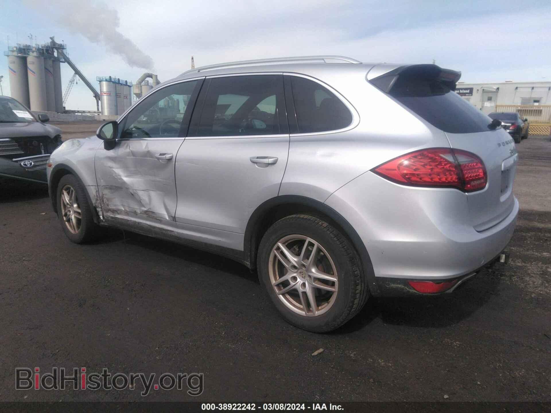 2011 PORSCHE CAYENNE - VIN: WP1AA2A28BLA00096 - Фото 3