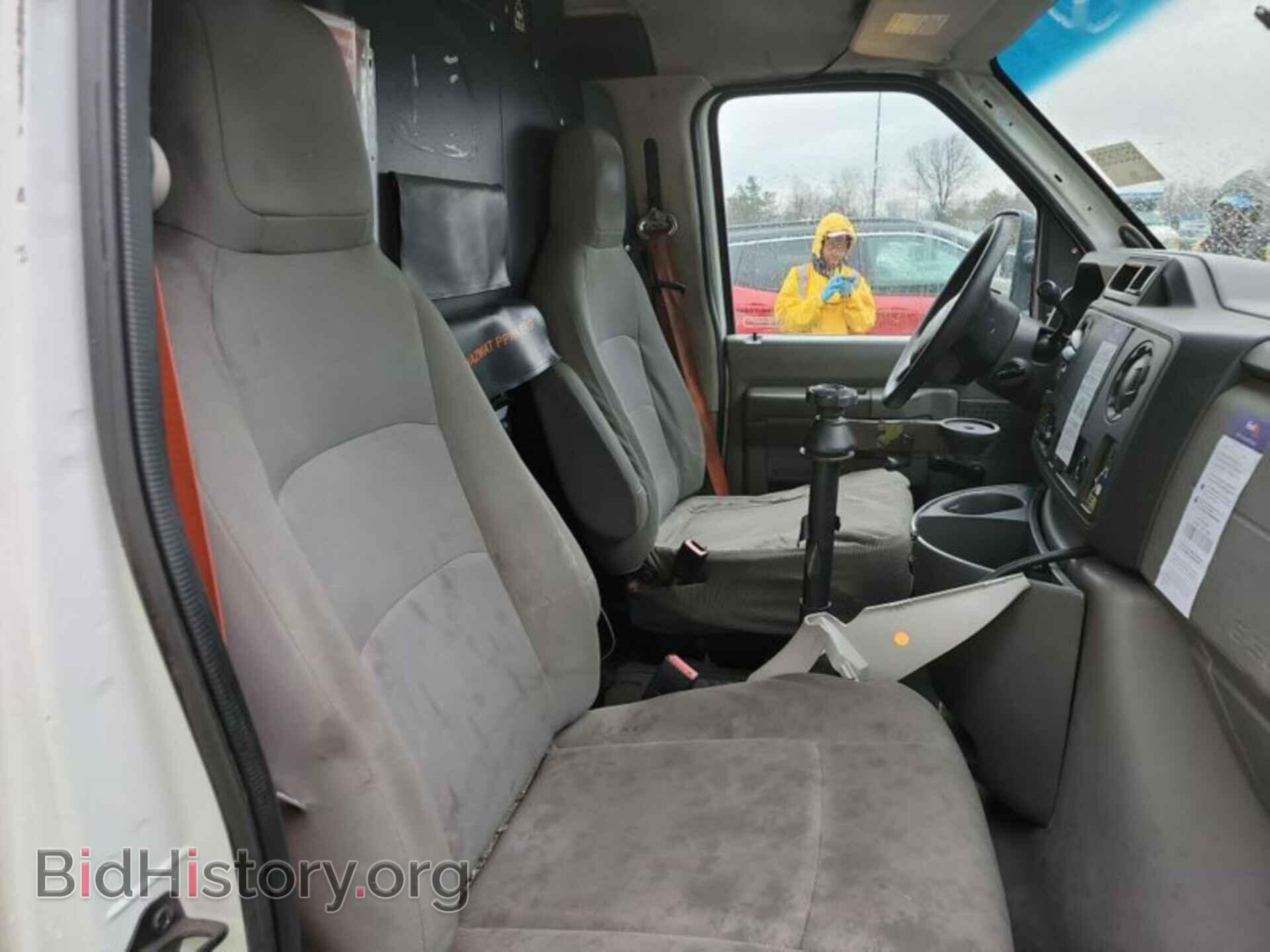 2010 FORD E-150 - VIN: 1FTNE1EW4ADA91746 - Фото 30