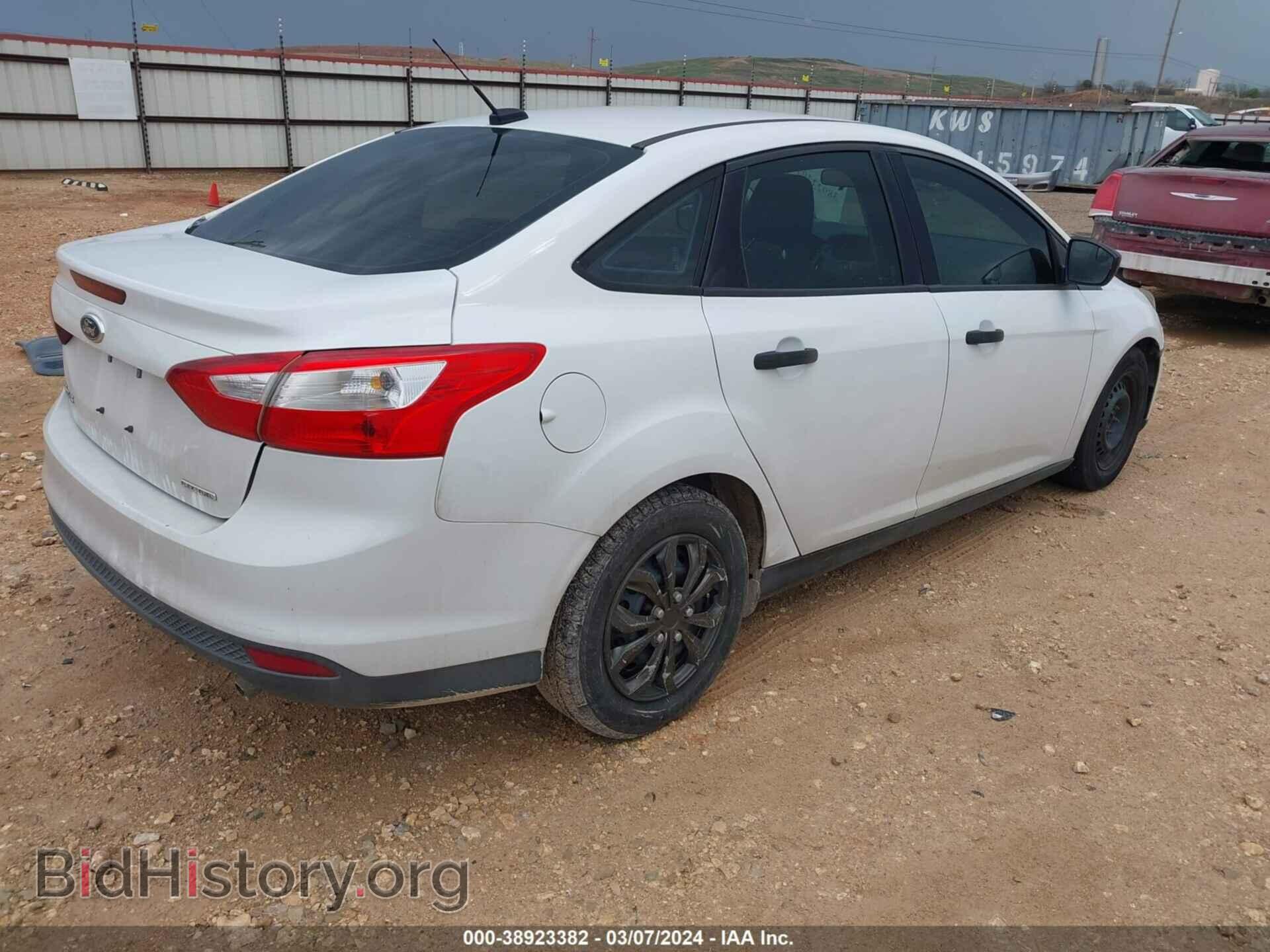 2014 FORD FOCUS - VIN: 1FADP3E27EL451110 - Фото 4