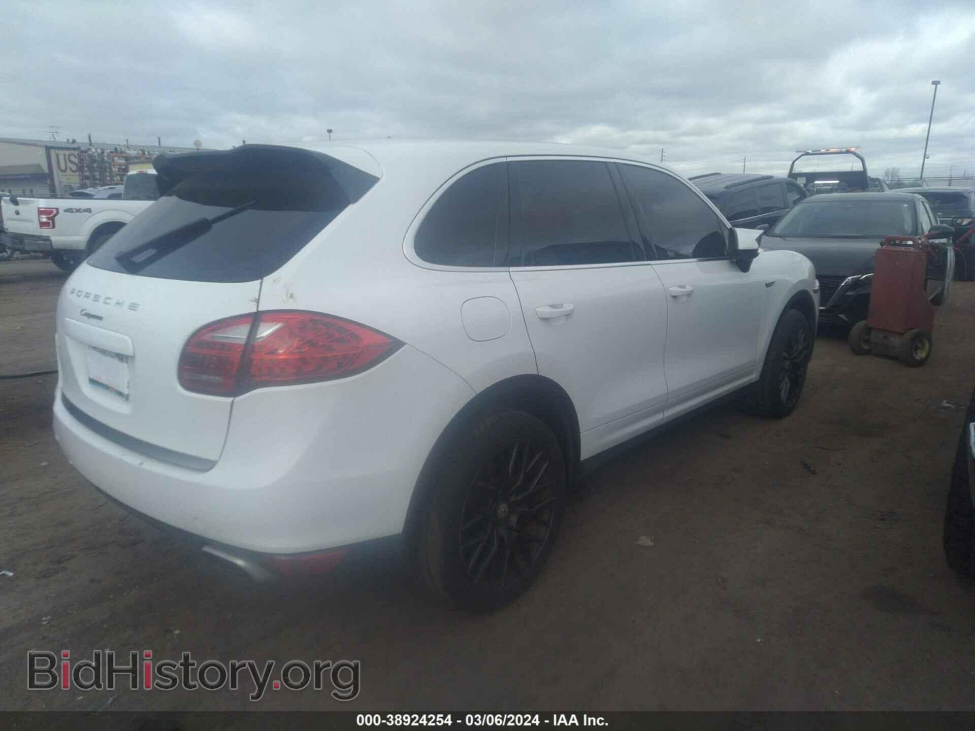 2012 PORSCHE CAYENNE - VIN: WP1AA2A25CLA08836 - Фото 4