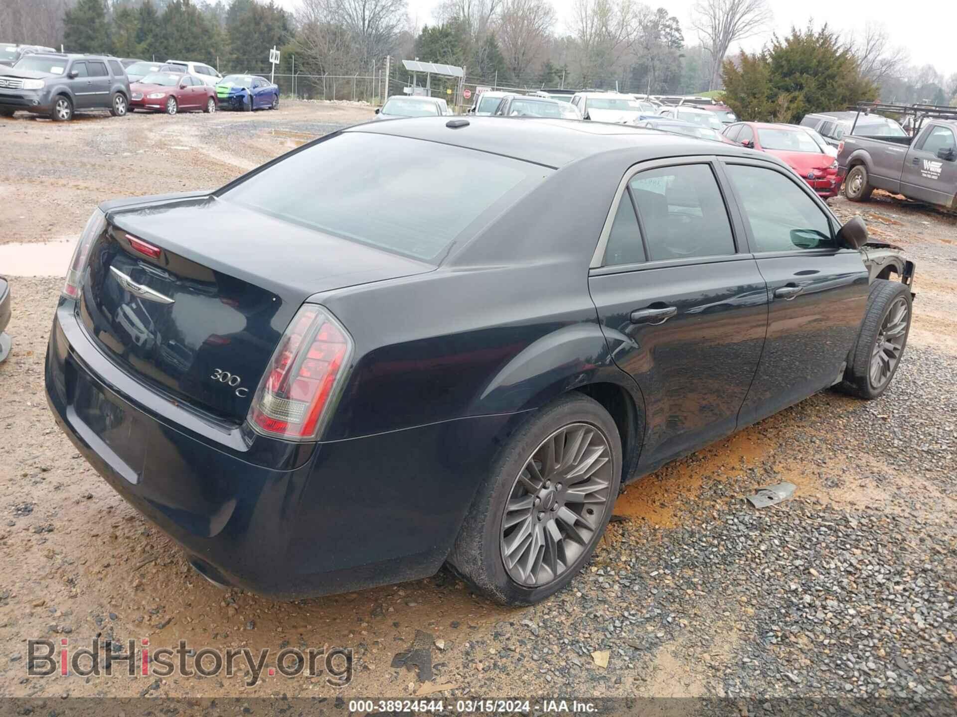 2013 CHRYSLER 300C - VIN: 2C3CCADG4DH743610 - Фото 4