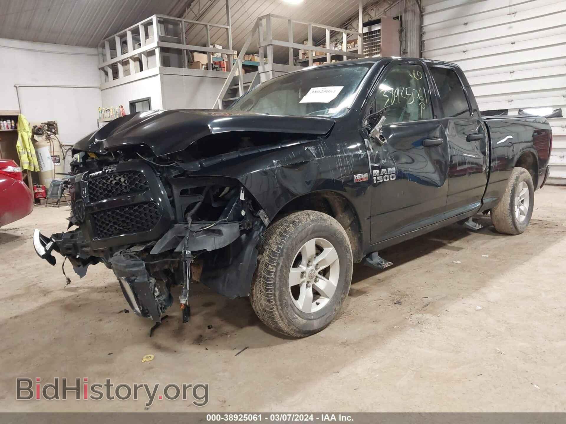 2018 RAM 1500 - VIN: 1C6RR7FT5JS351068 - Фото 2