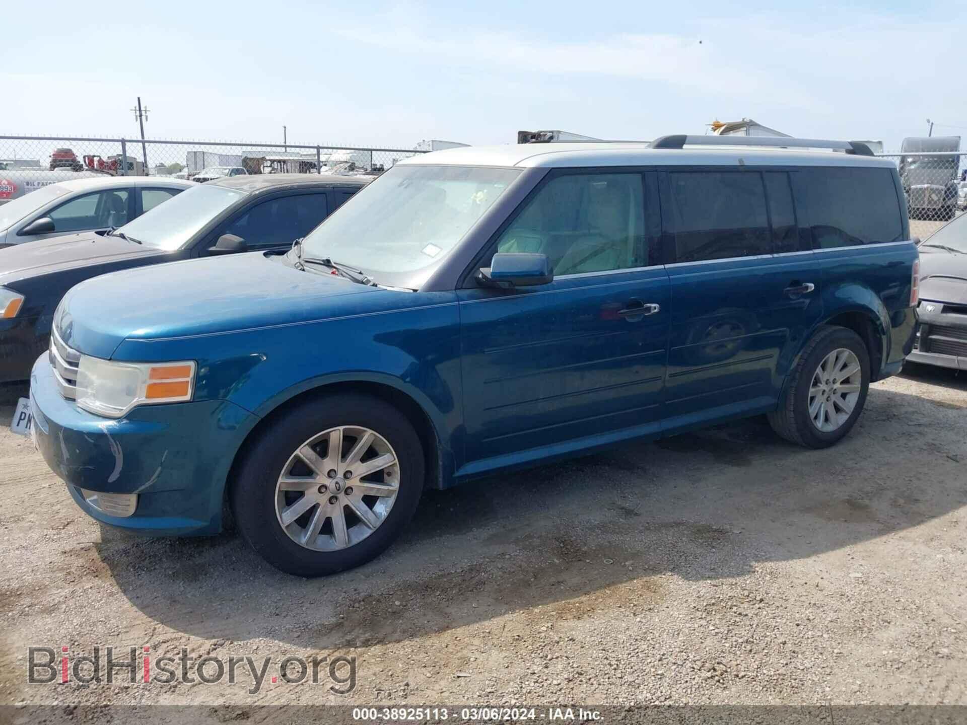 2011 FORD FLEX - VIN: 2FMGK5CC0BBD05846 - Photo 2