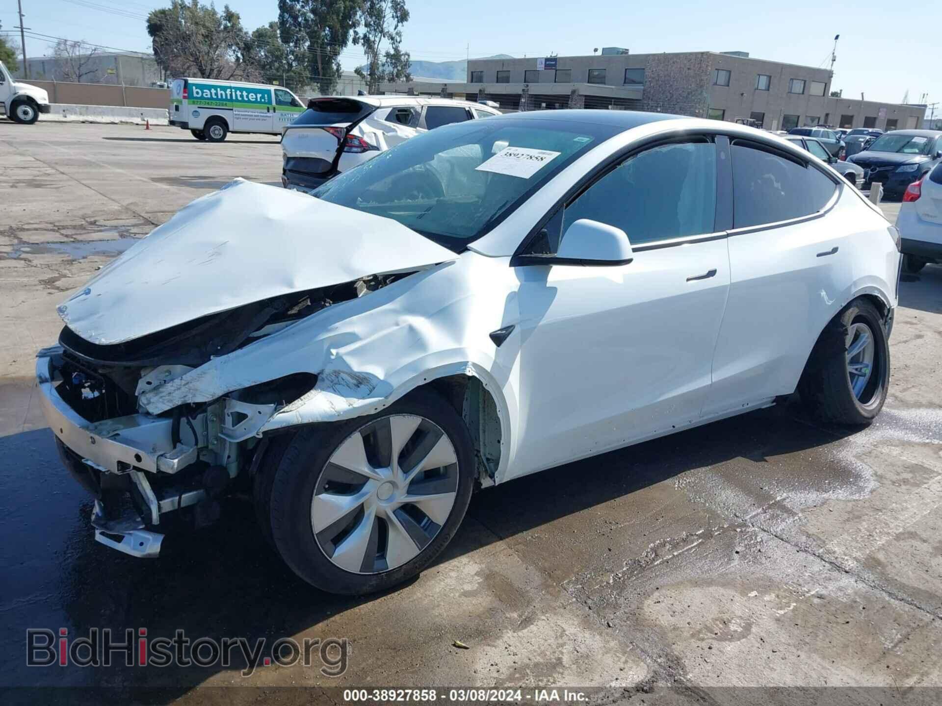 2023 TESLA MODEL Y - VIN: 7SAYGAEE6PF627972 - Фото 2