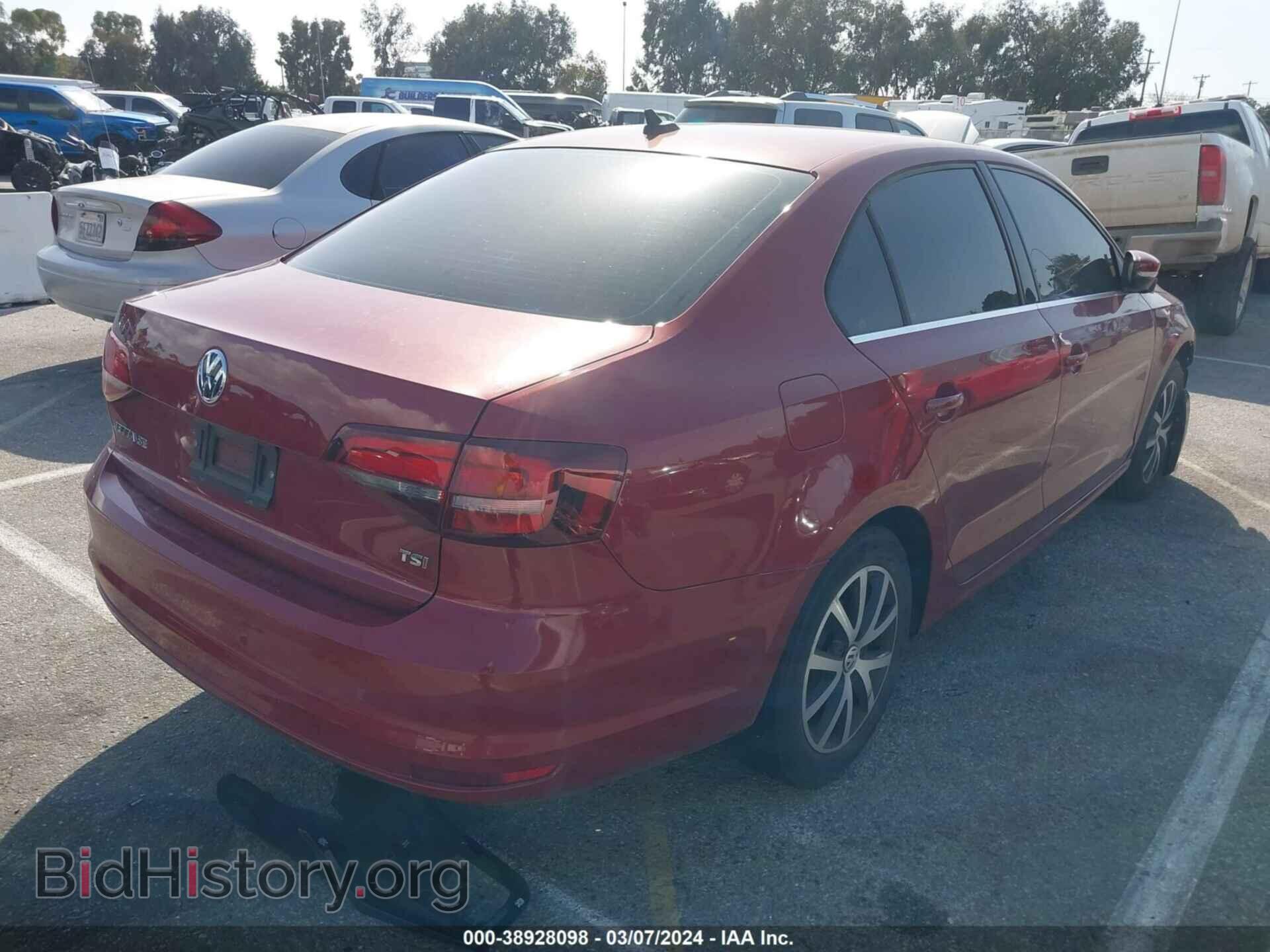 2017 VOLKSWAGEN JETTA - VIN: 3VWDB7AJ4HM402296 - Фото 4