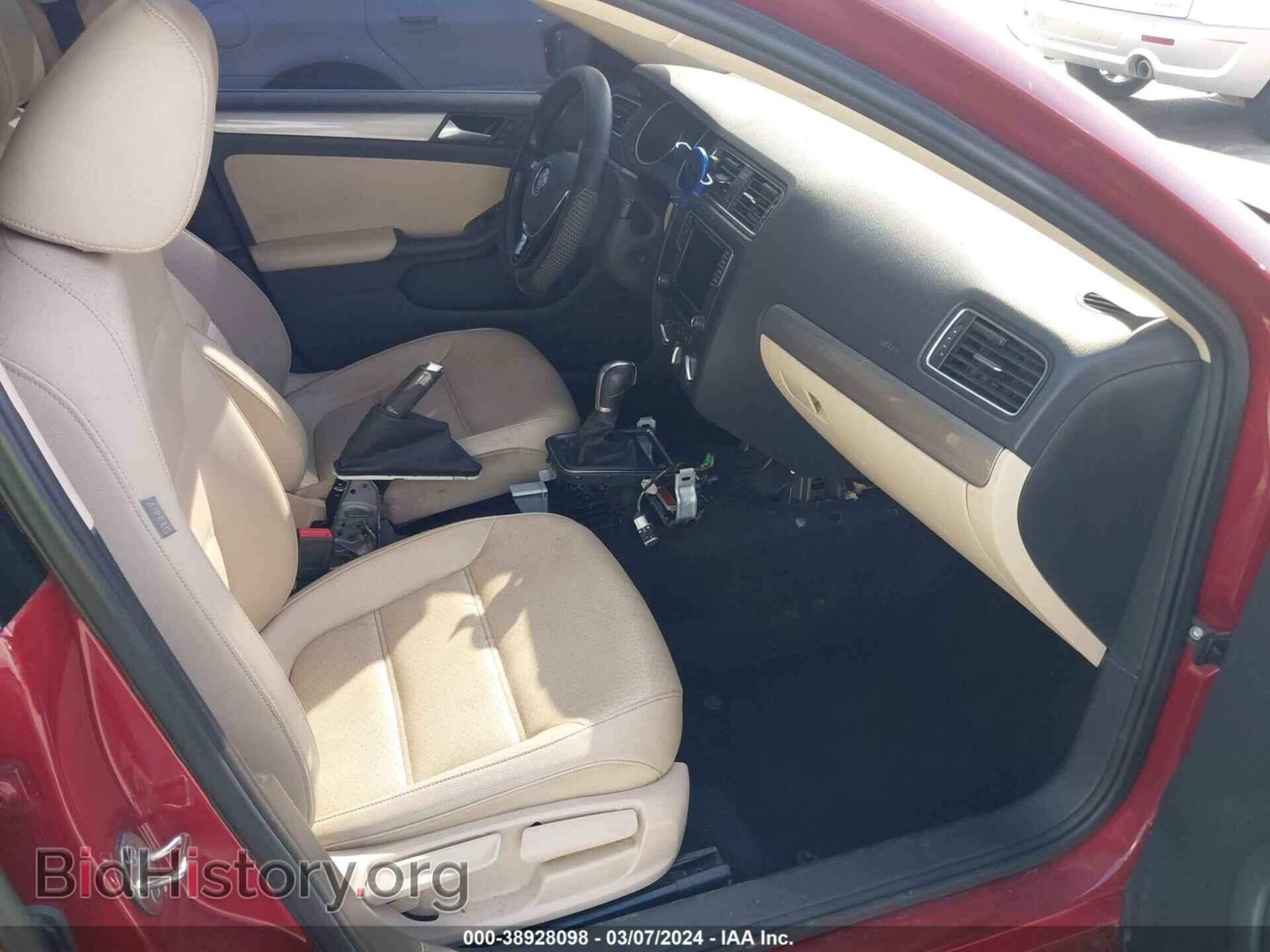 2017 VOLKSWAGEN JETTA - VIN: 3VWDB7AJ4HM402296 - Фото 5