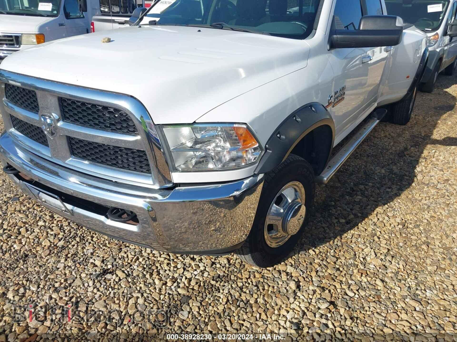 2016 RAM 3500 - VIN: 3C63RRHL0GG127818 - Фото 11