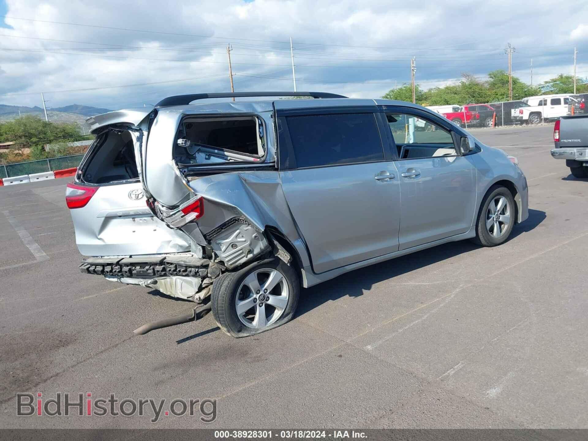2020 TOYOTA SIENNA - VIN: 5TDKZ3DC9LS053561 - Фото 4