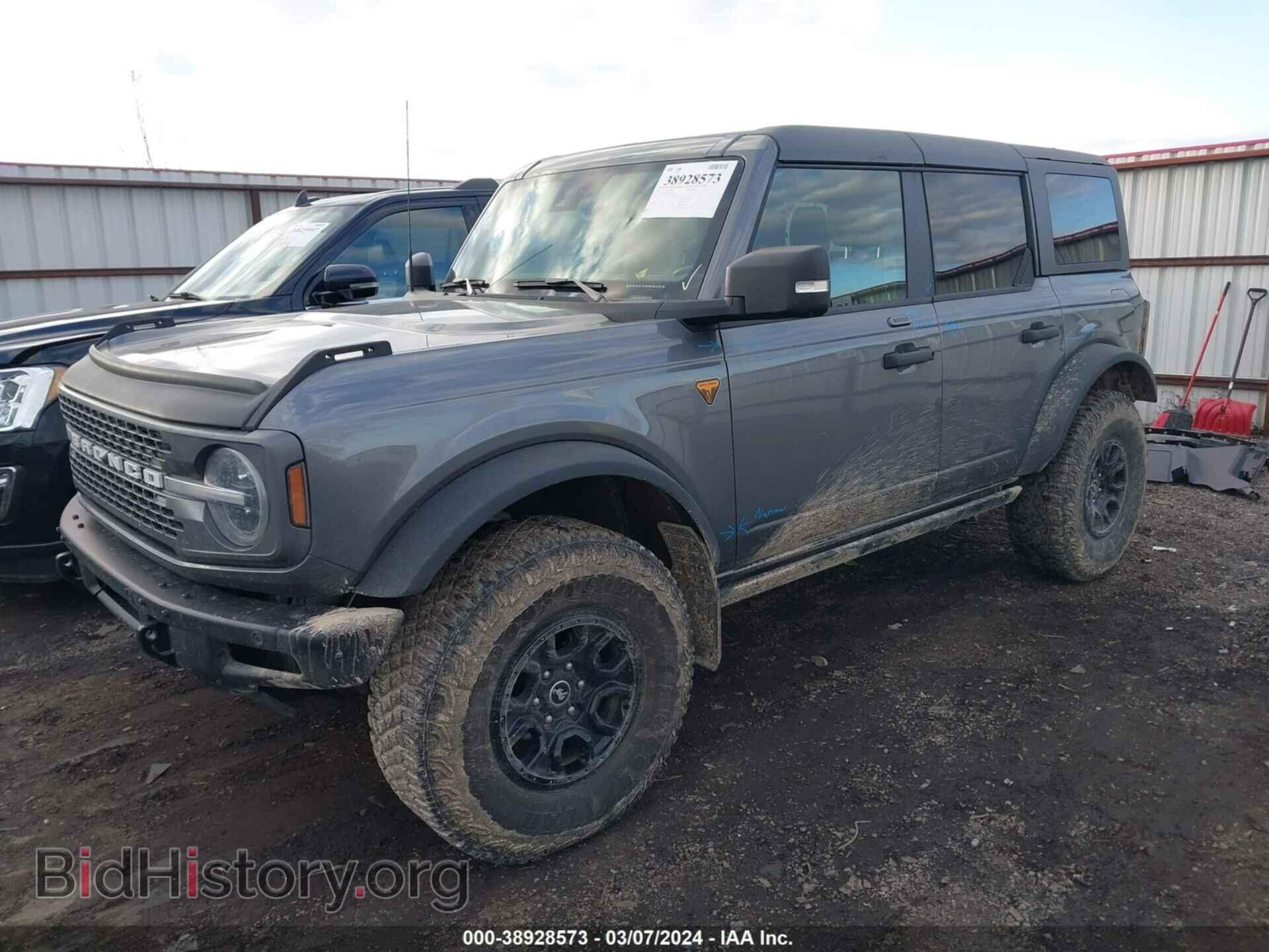 2023 FORD BRONCO - VIN: 1FMEE5DP8PLB03098 - Фото 2