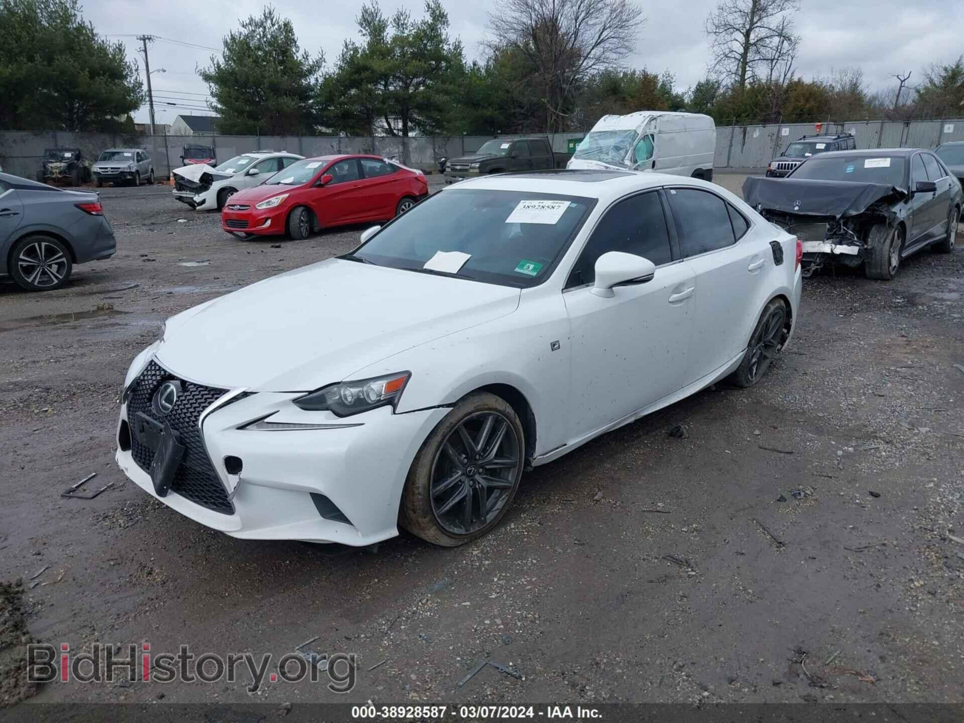 2014 LEXUS IS 250 - VIN: JTHCF1D22E5000846 - Photo 2