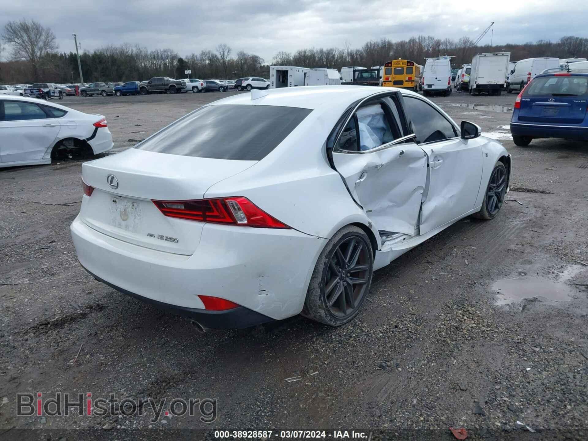 2014 LEXUS IS 250 - VIN: JTHCF1D22E5000846 - Photo 4