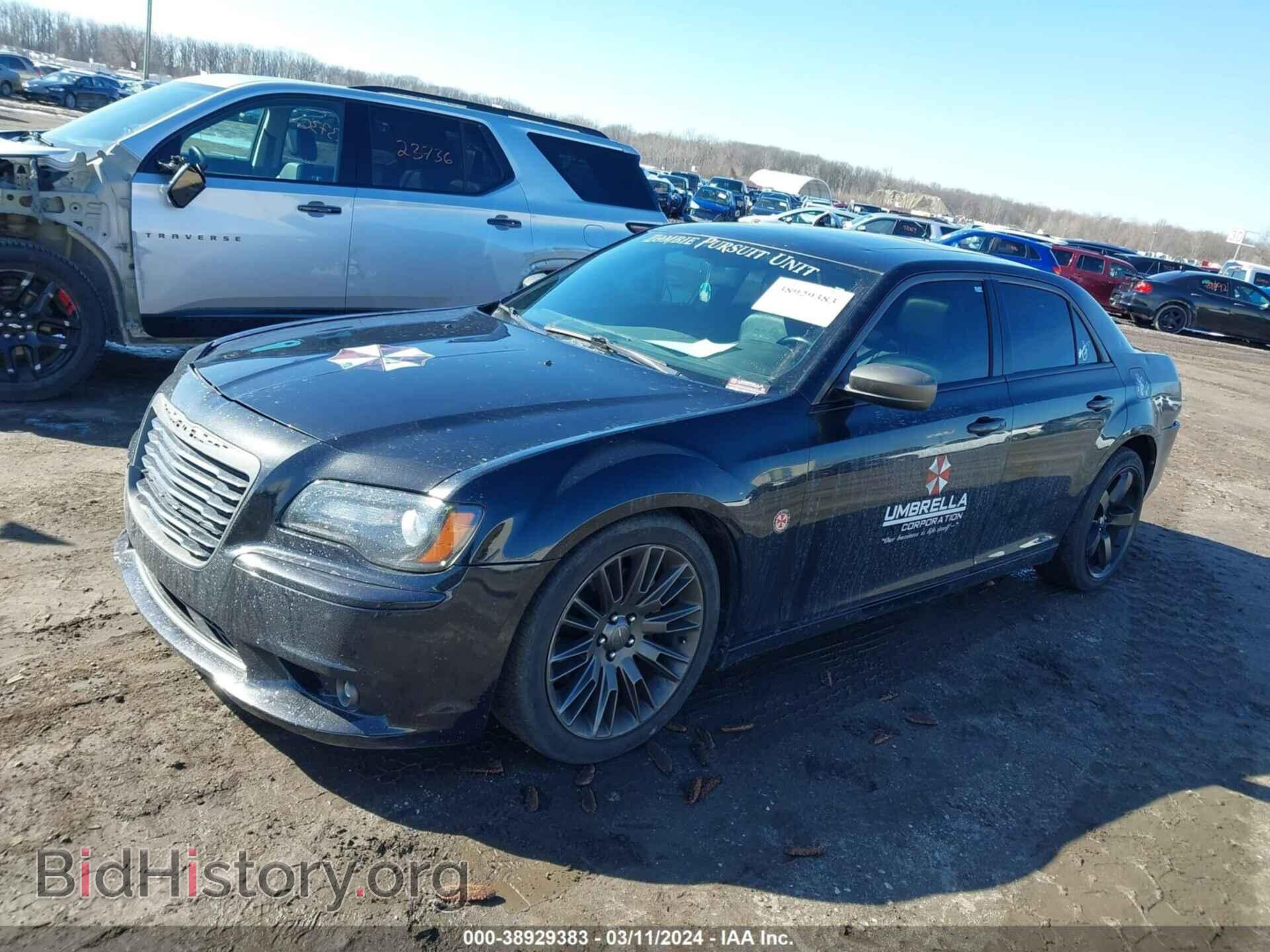 2013 CHRYSLER 300C - VIN: 2C3CCADT7DH691564 - Фото 2