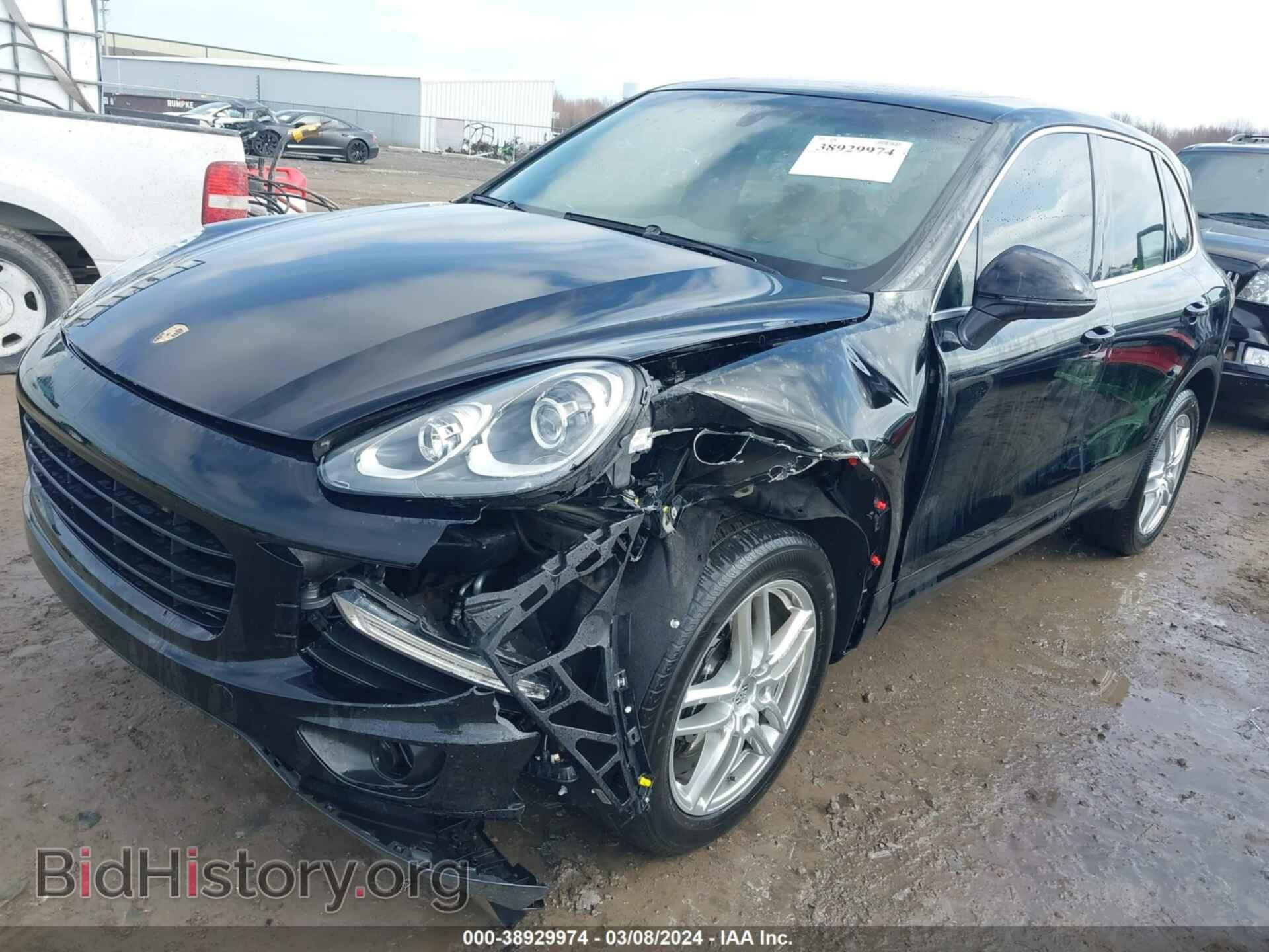 2016 PORSCHE CAYENNE - VIN: WP1AA2A29GLA10224 - Фото 2