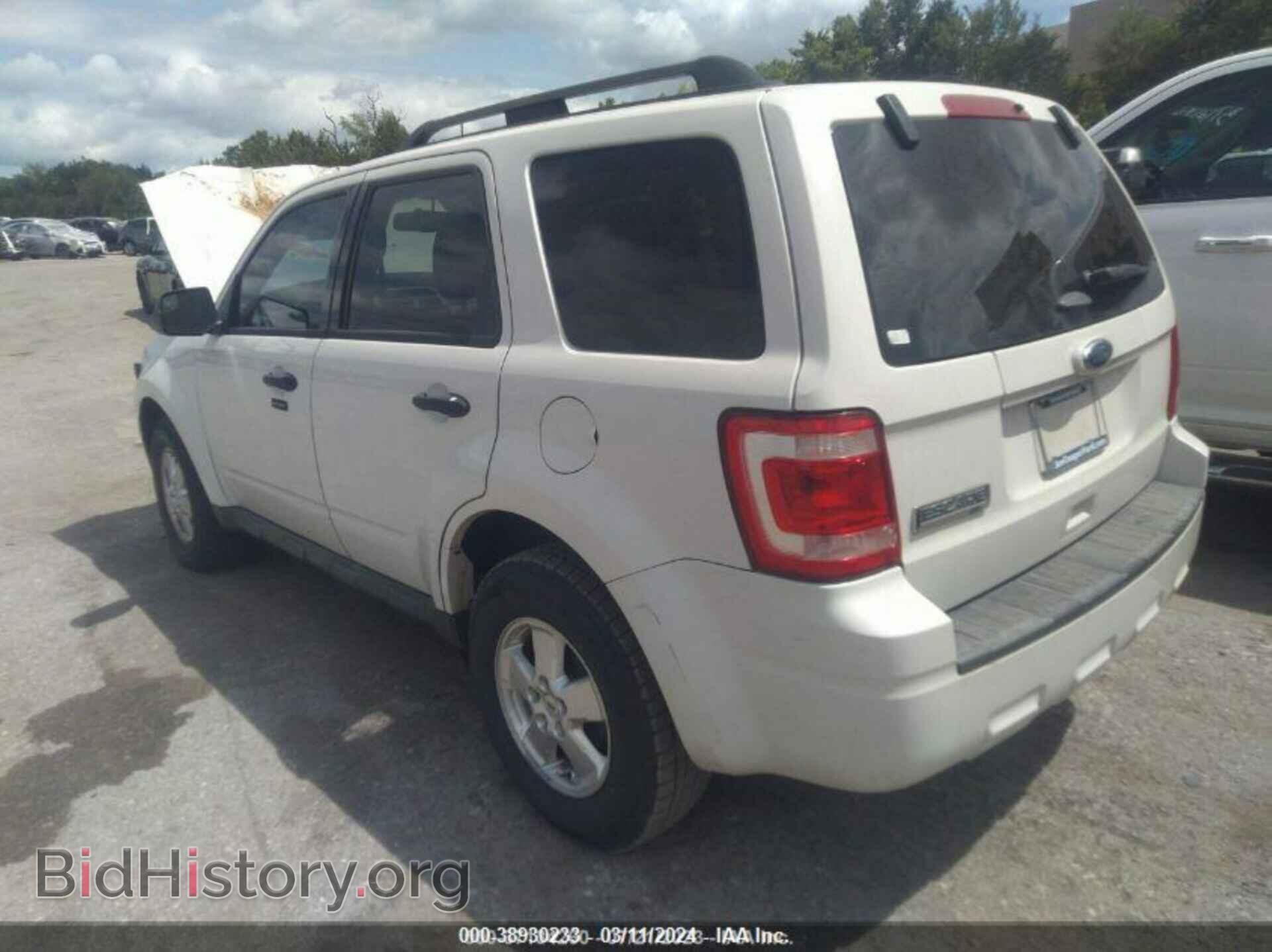 2011 FORD ESCAPE - VIN: 1FMCU0D73BKC30949 - Photo 3