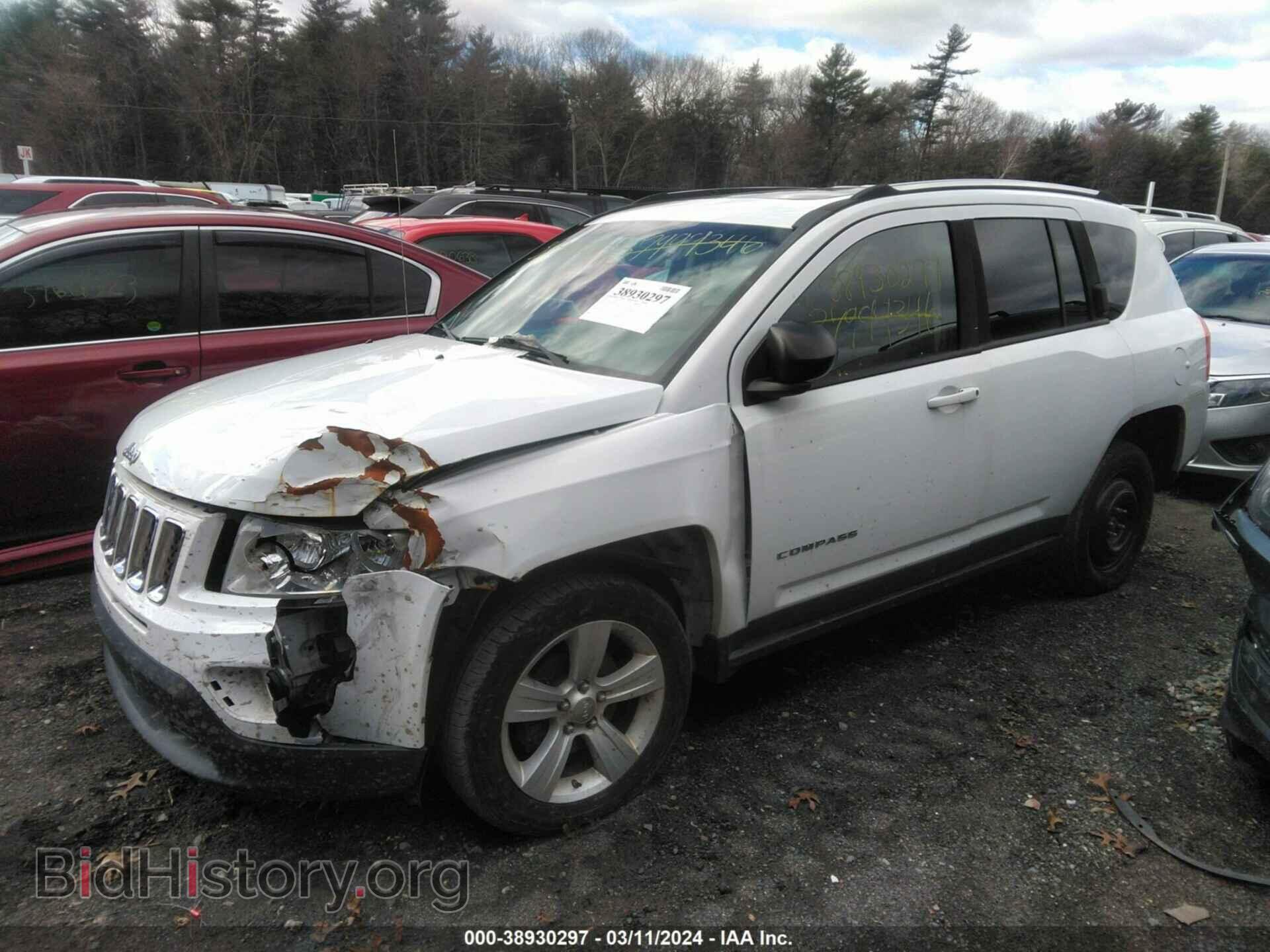 2012 JEEP COMPASS - VIN: 1C4NJDEB5CD563563 - Фото 2