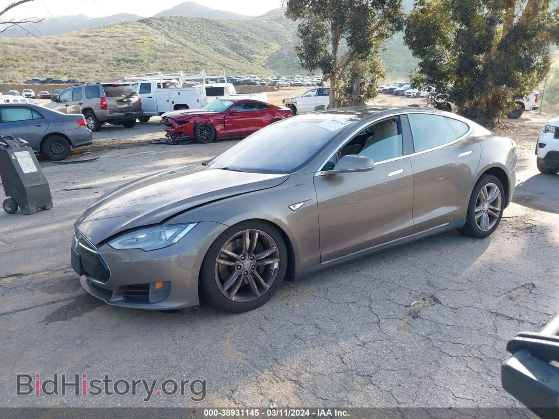 2015 TESLA MODEL S - VIN: 5YJSA1H24FF090961 - Фото 2