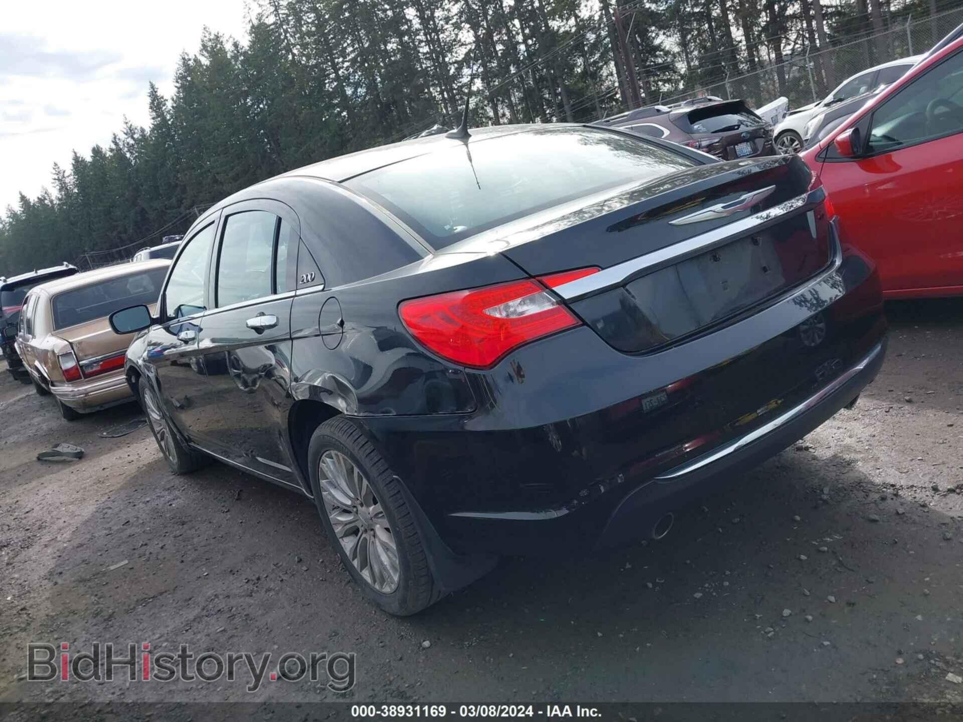 2011 CHRYSLER 200 - VIN: 1C3BC2FG2BN520694 - Фото 3