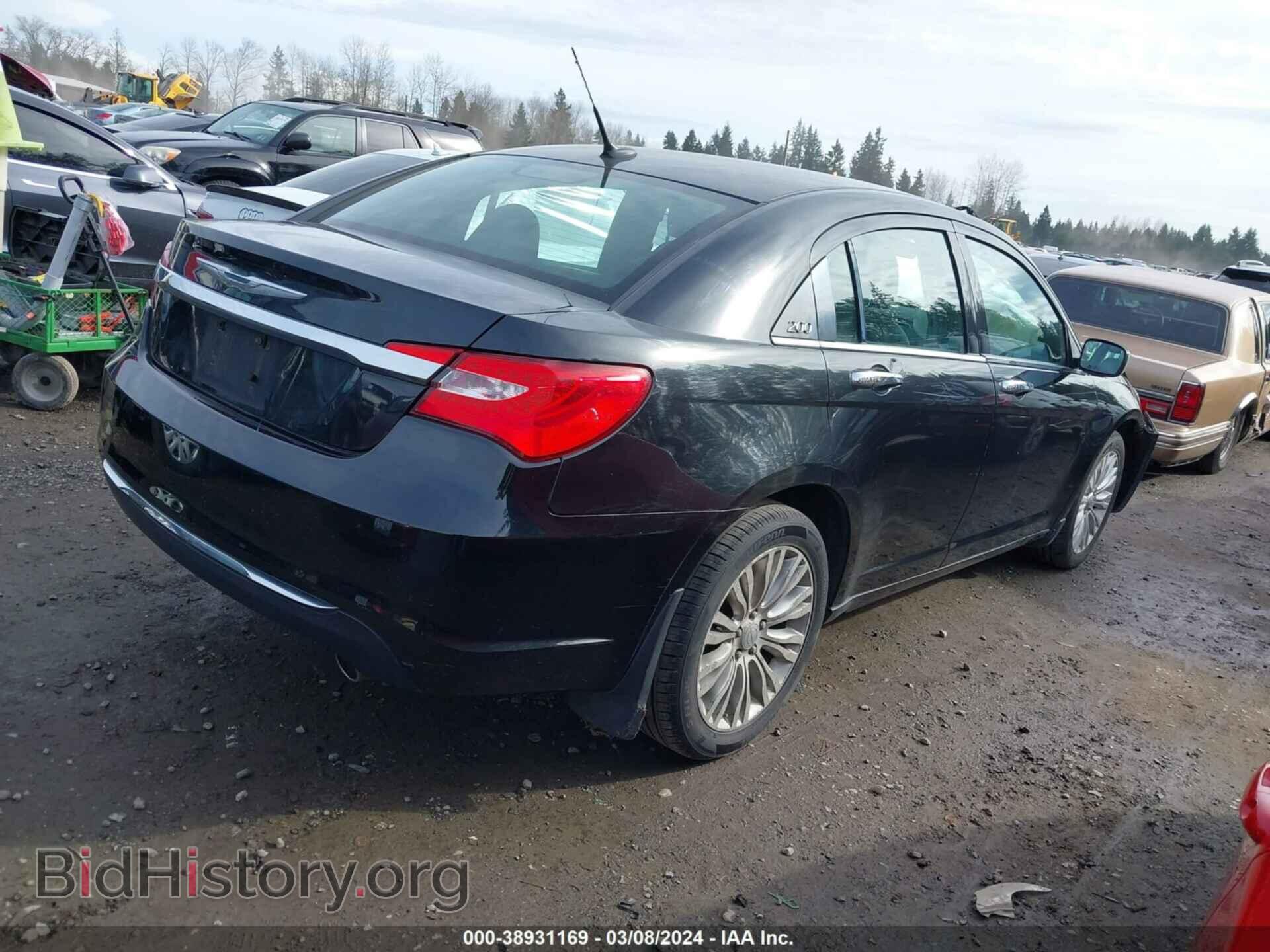 2011 CHRYSLER 200 - VIN: 1C3BC2FG2BN520694 - Фото 4