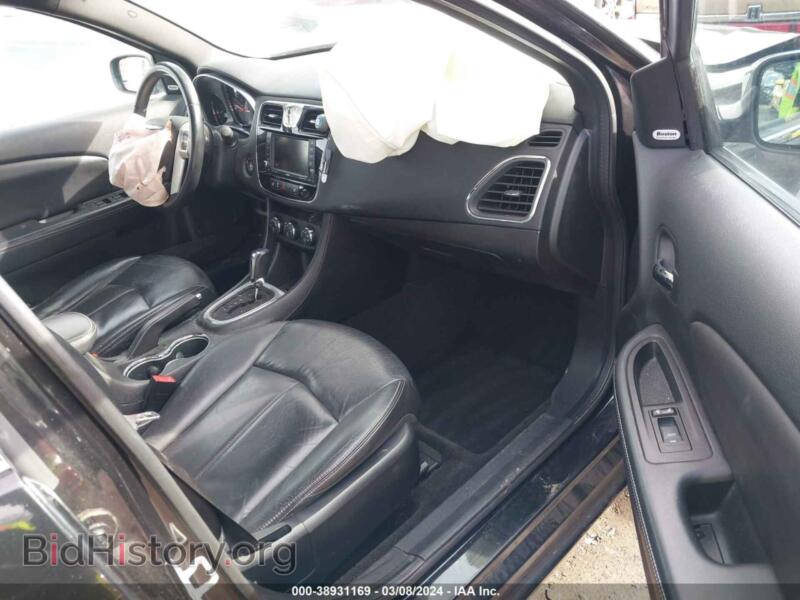 2011 Chrysler 200 (VIN 1C3BC2FG2BN520694) — photo 5 of 16