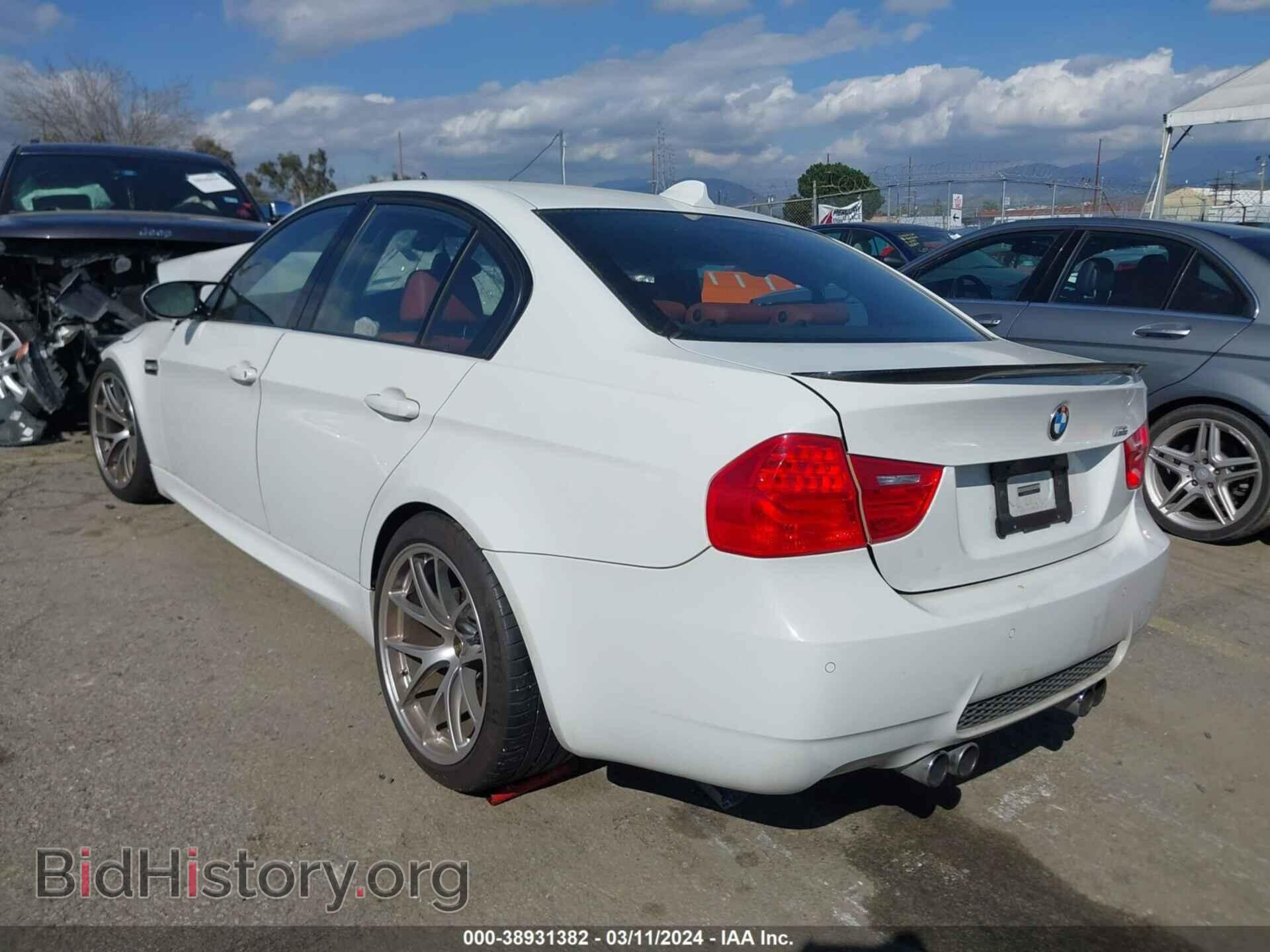 2011 BMW M3 - VIN: WBSPM9C55BE202474 - Фото 3