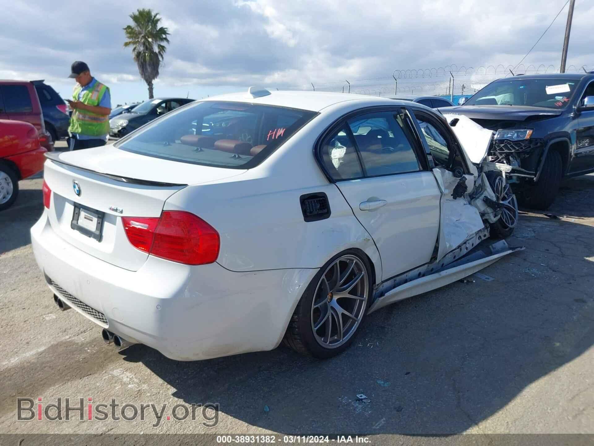 2011 BMW M3 - VIN: WBSPM9C55BE202474 - Фото 4