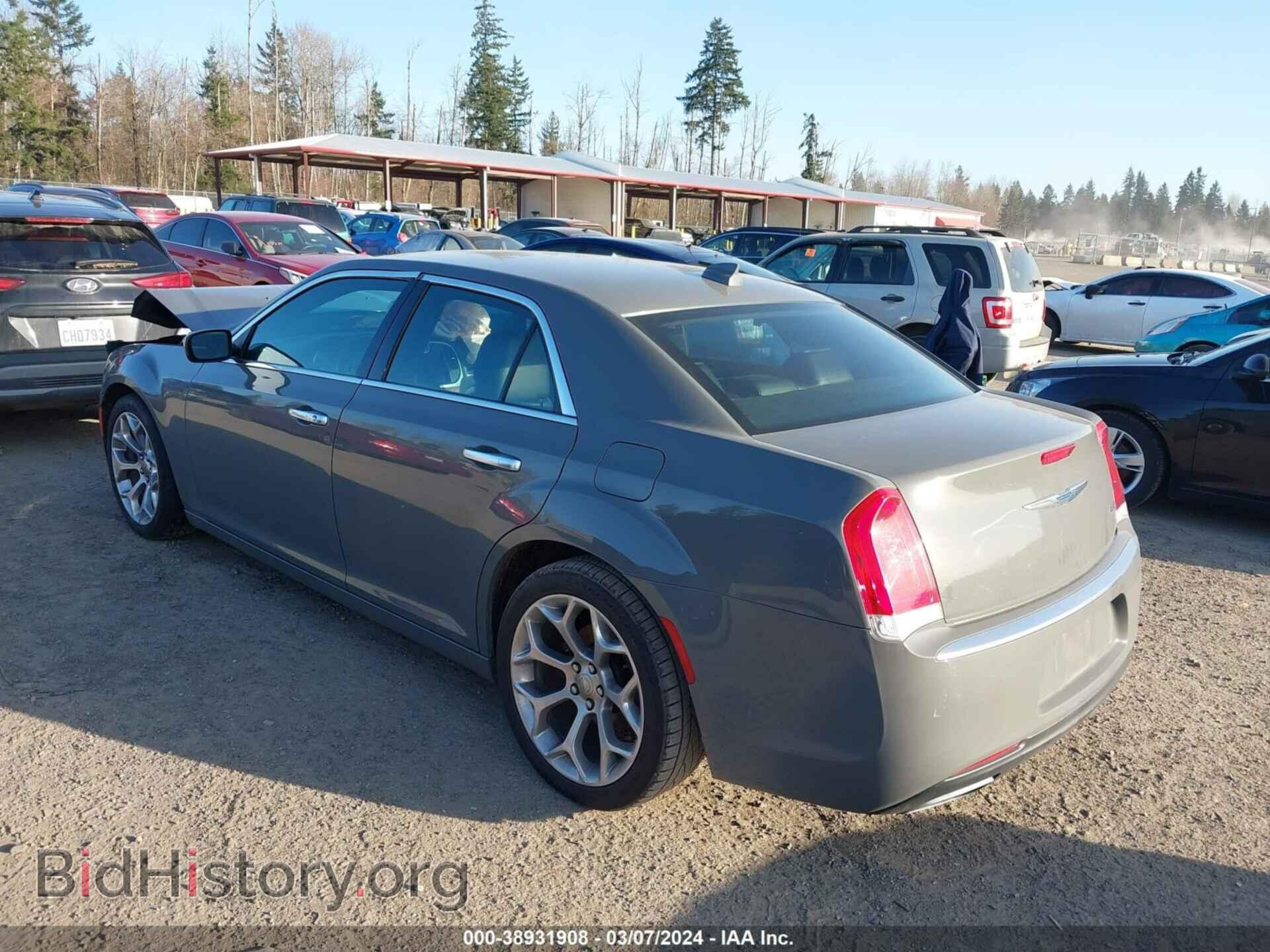 2018 CHRYSLER 300 - VIN: 2C3CCAPT9JH195494 - Фото 3